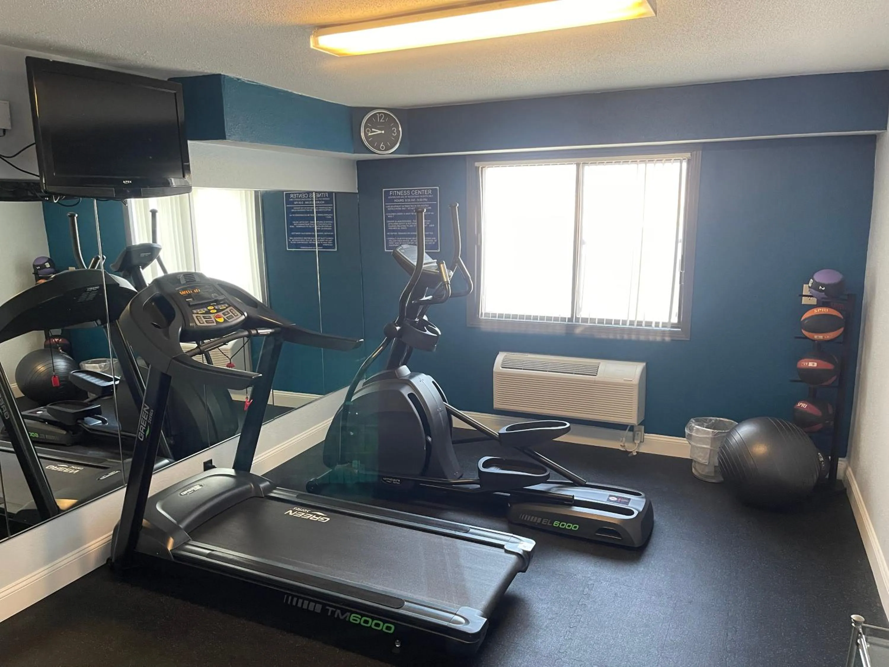 Fitness centre/facilities in Days Inn by Wyndham Muncie -Ball State University