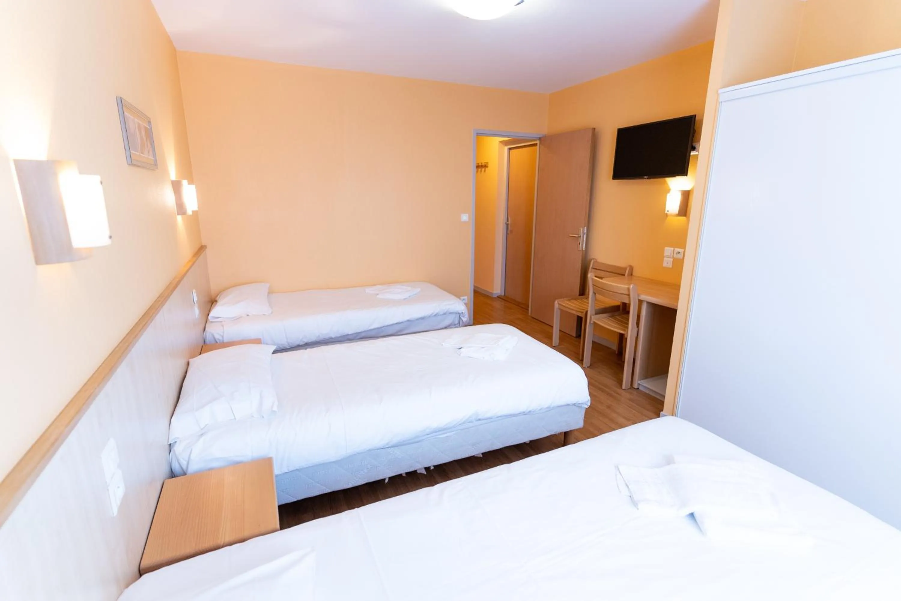 Bedroom, Bed in Azureva Métabief