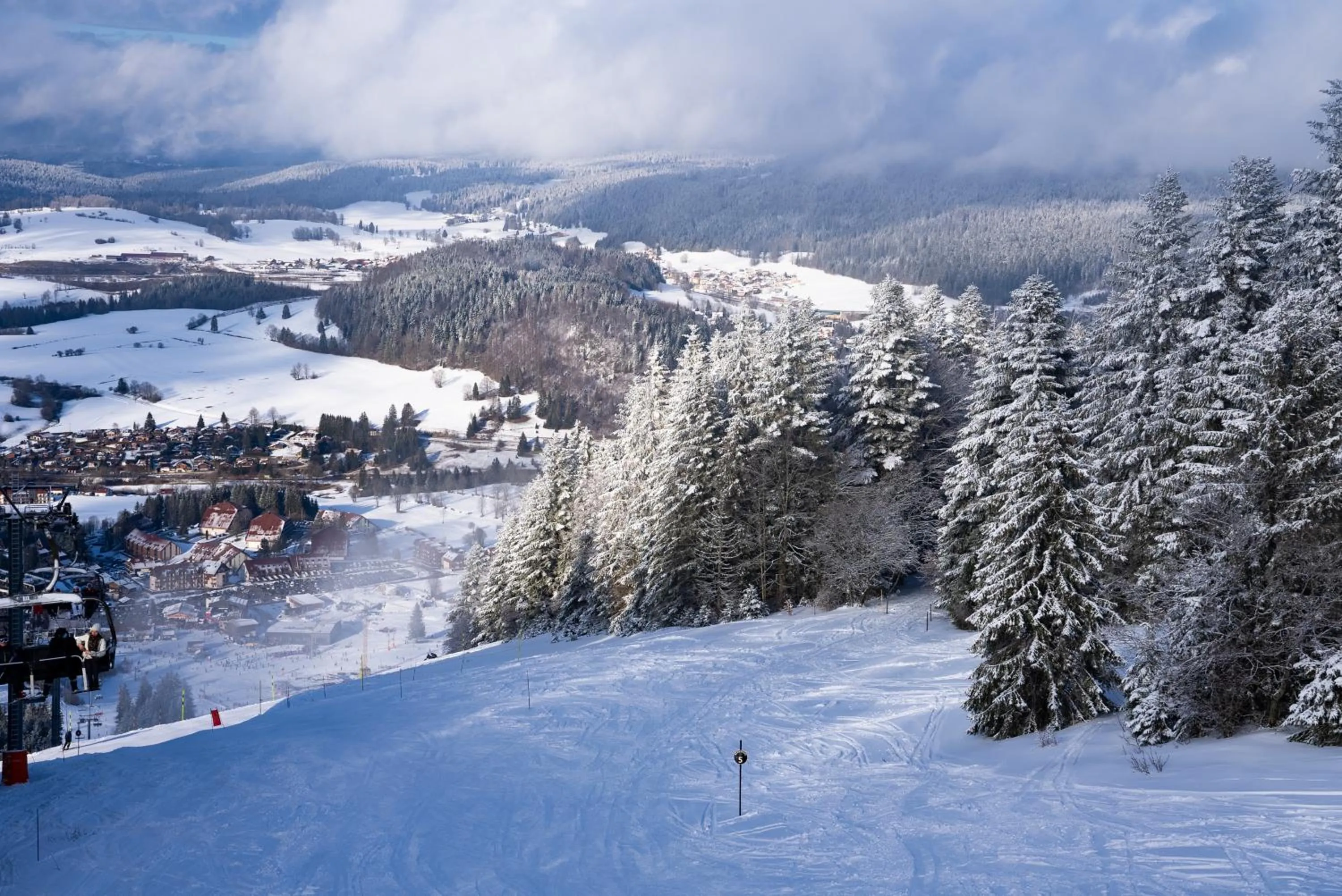 Skiing in Azureva Métabief