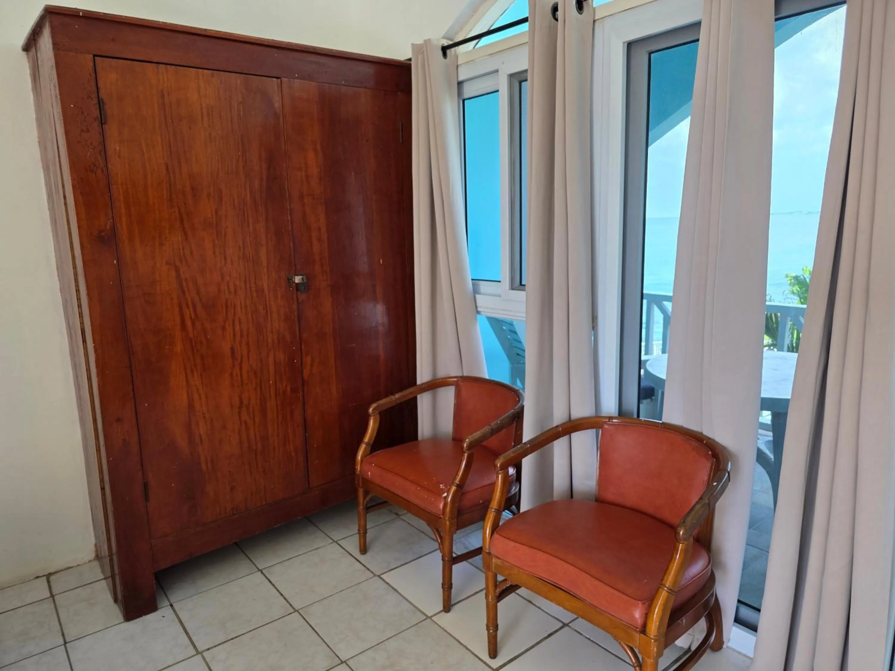 Seating area in Home Sweet Home Resort