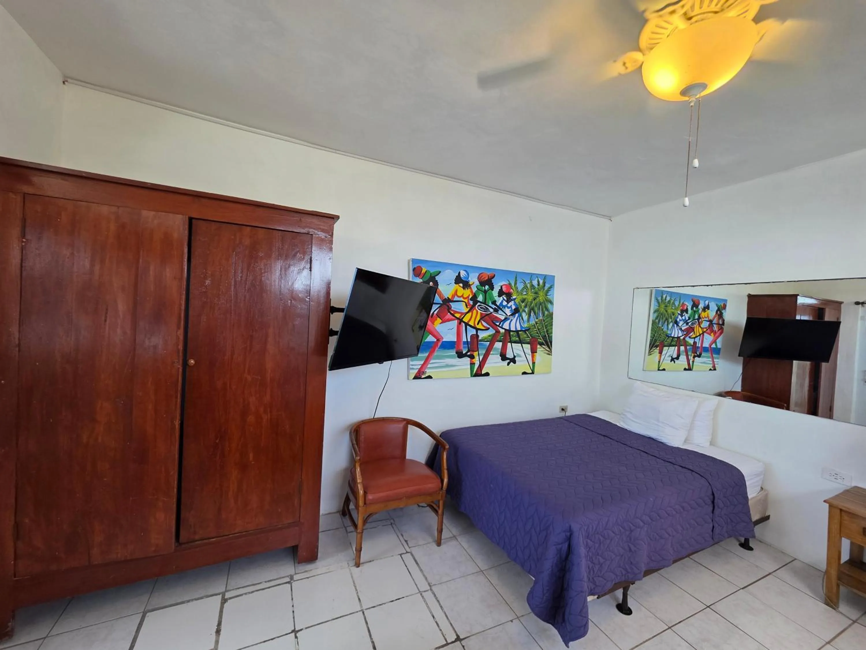 Bed in Home Sweet Home Resort