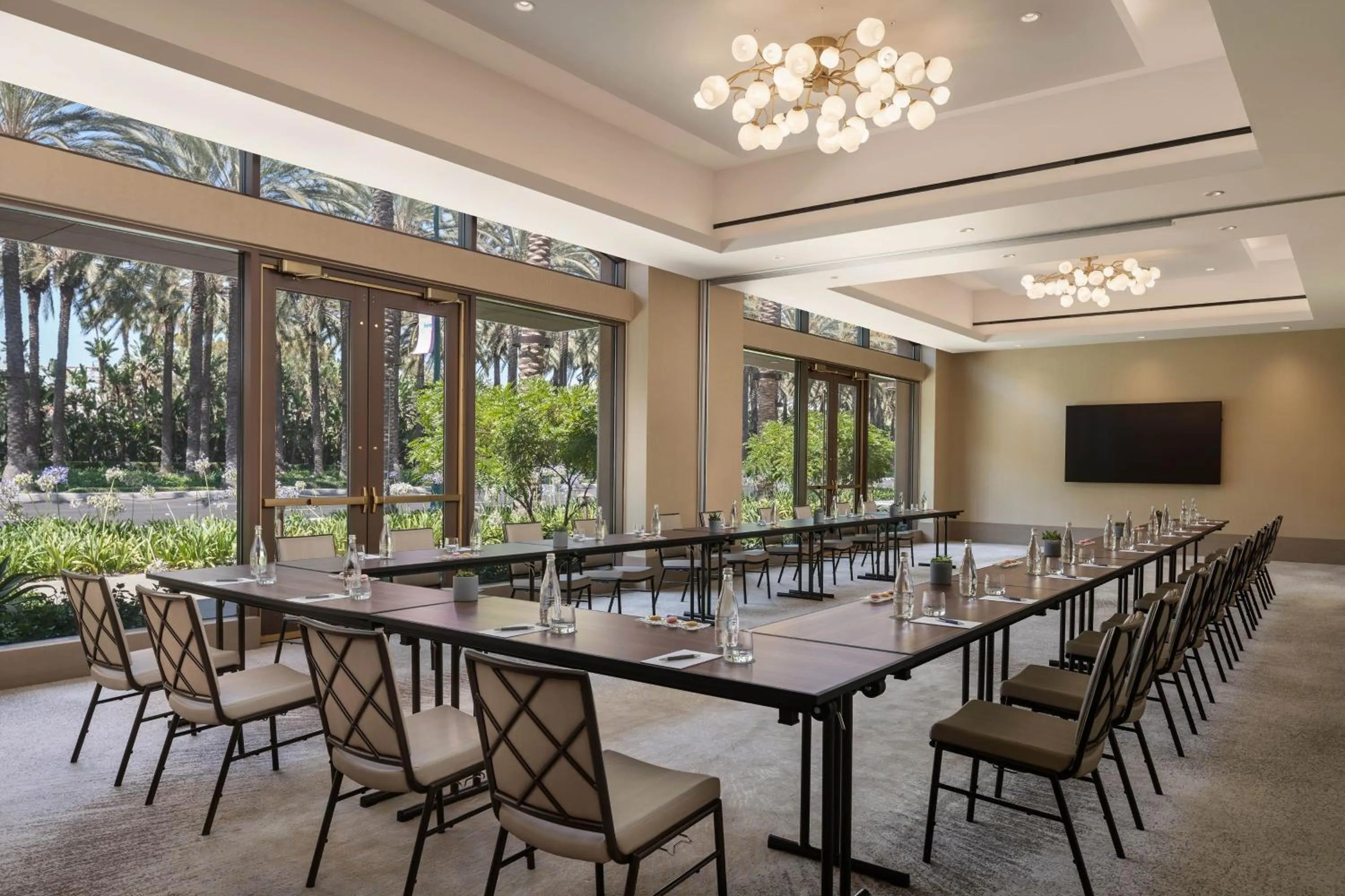 Meeting/conference room in The Westin Anaheim Resort