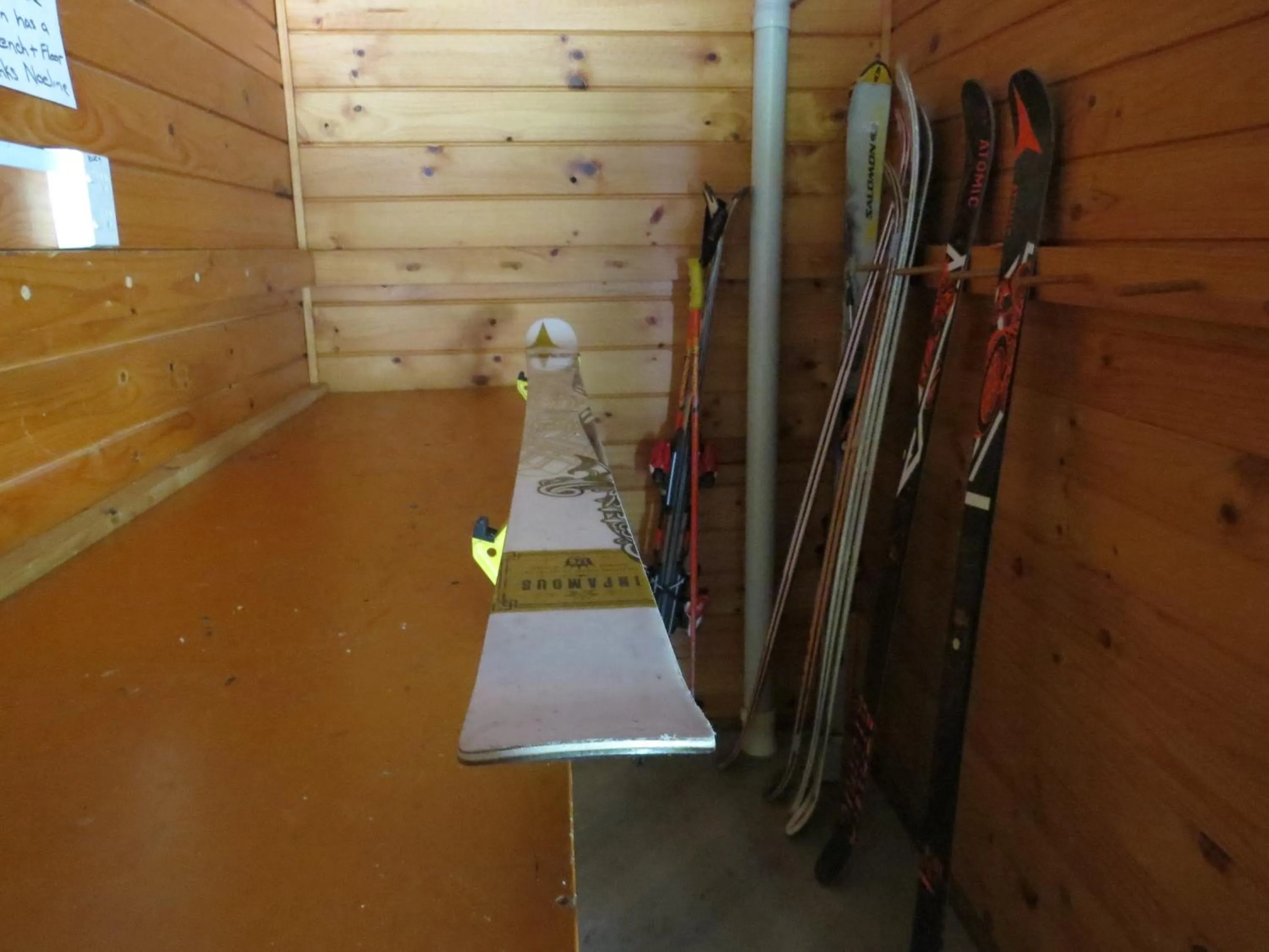 Skiing in Altamont Lodge