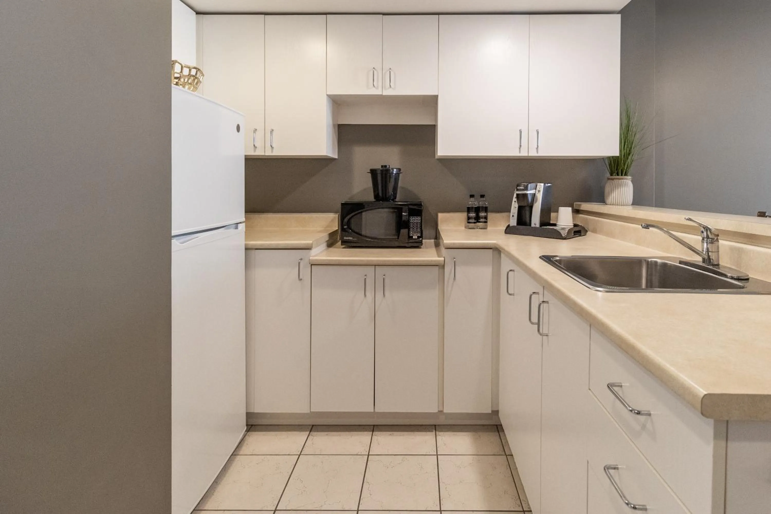 Kitchen or kitchenette in Hotel Faubourg Montreal Centre-Ville Downtown