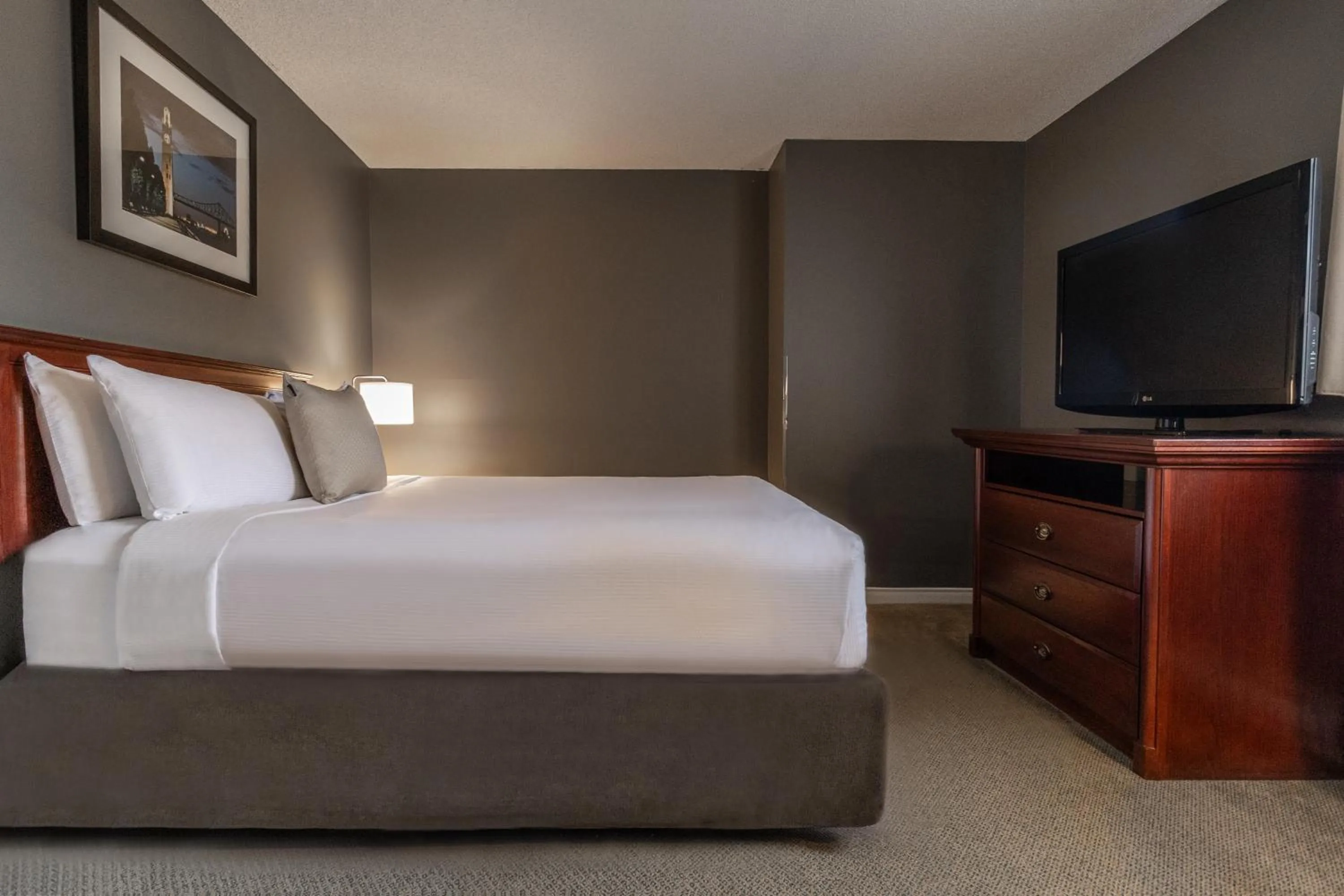 Bed in Hotel Faubourg Montreal Centre-Ville Downtown