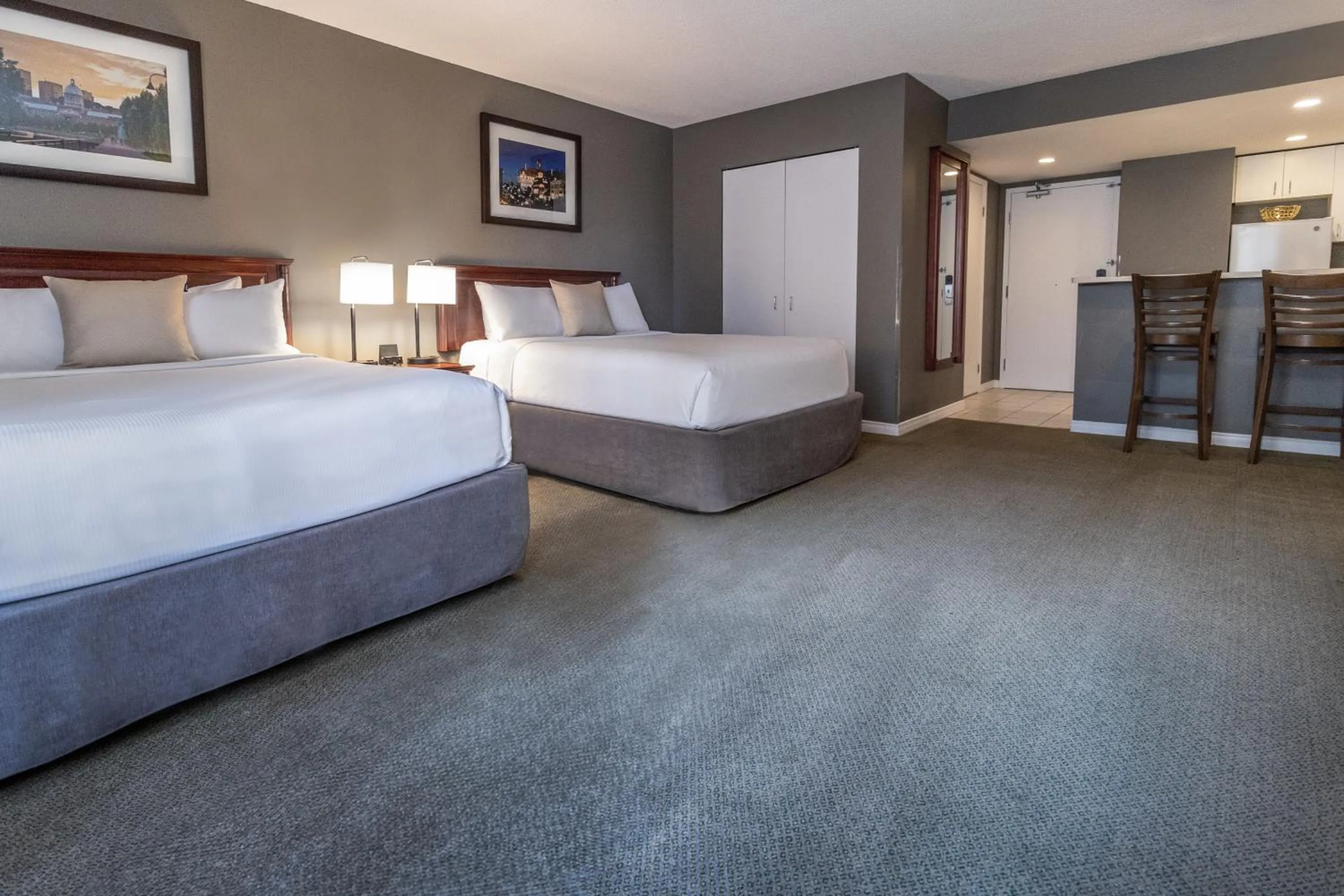 Bed in Hotel Faubourg Montreal Centre-Ville Downtown