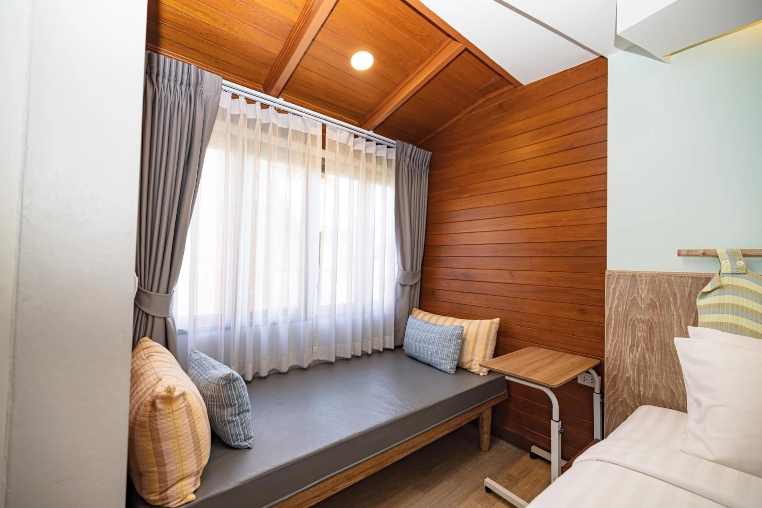 Living room, Bed in Pastell Oldtown Chiang Mai