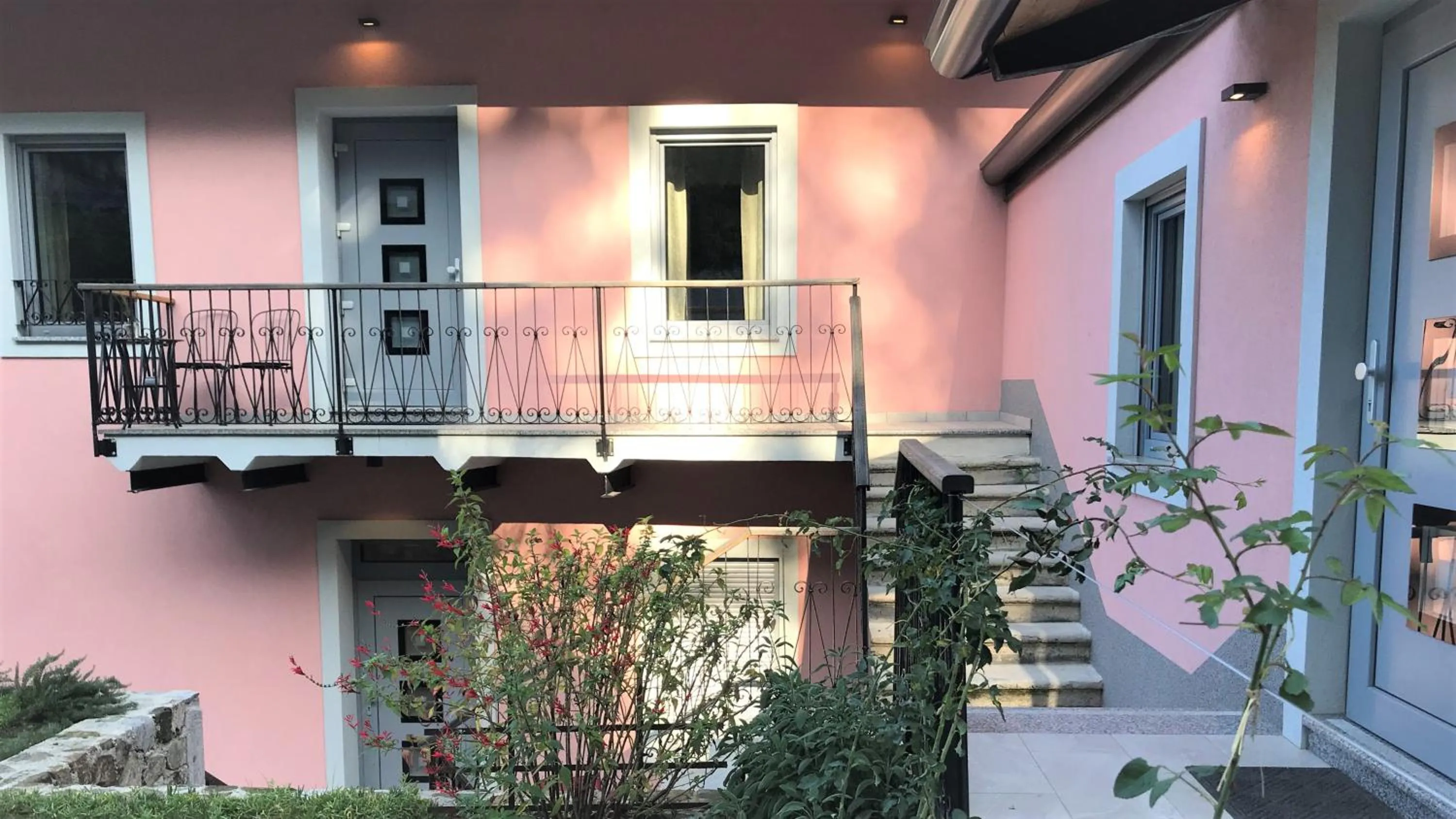 Property building in Vila Burbonka