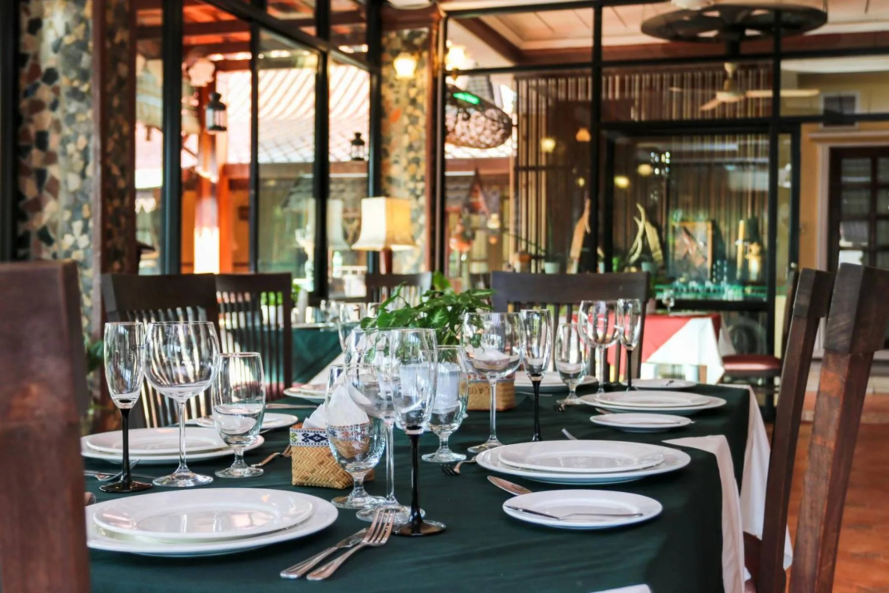 Restaurant/places to eat in Chandara Boutique Hotel