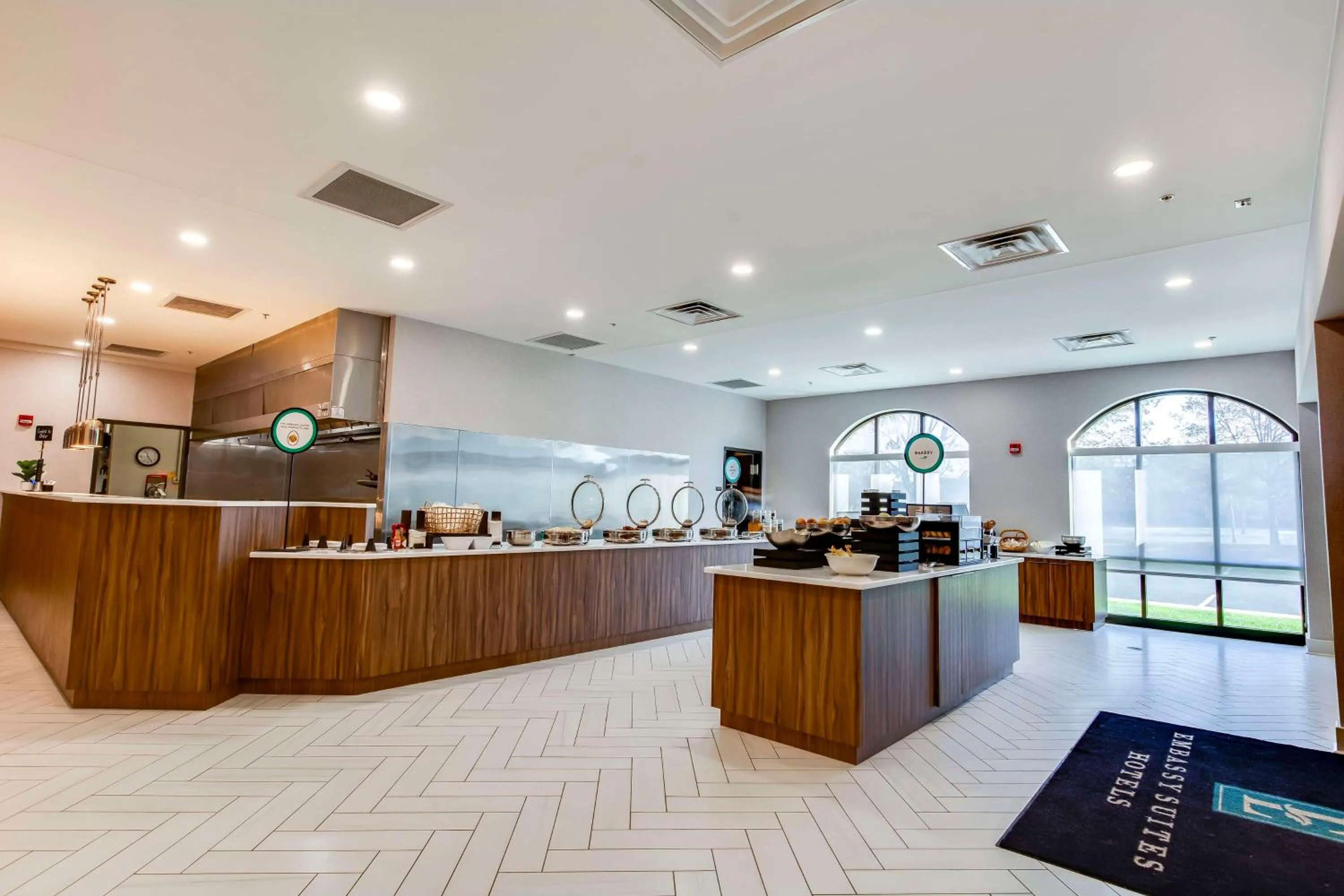 Breakfast in Embassy Suites by Hilton Louisville East
