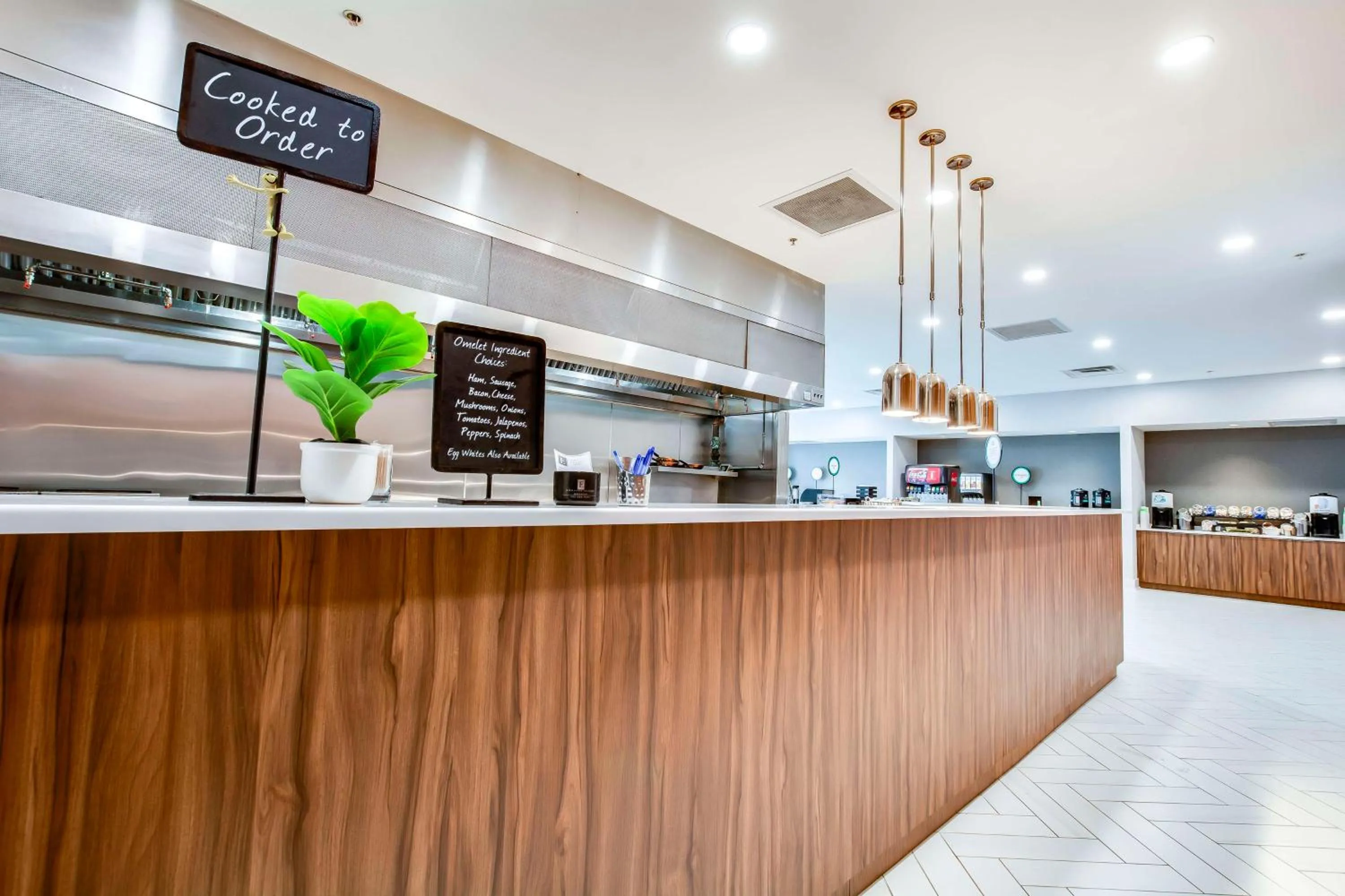 Breakfast in Embassy Suites by Hilton Louisville East