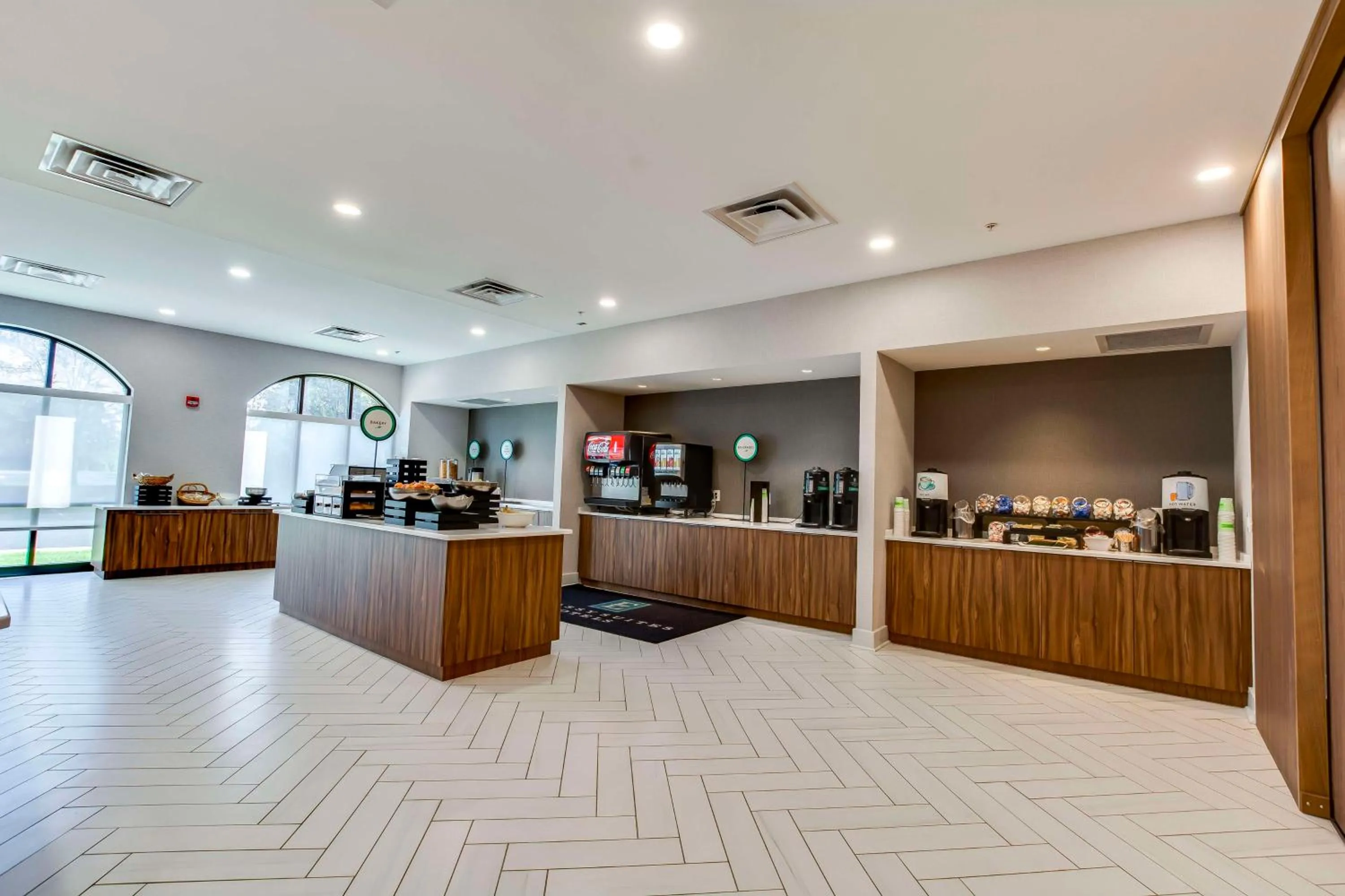 Breakfast in Embassy Suites by Hilton Louisville East