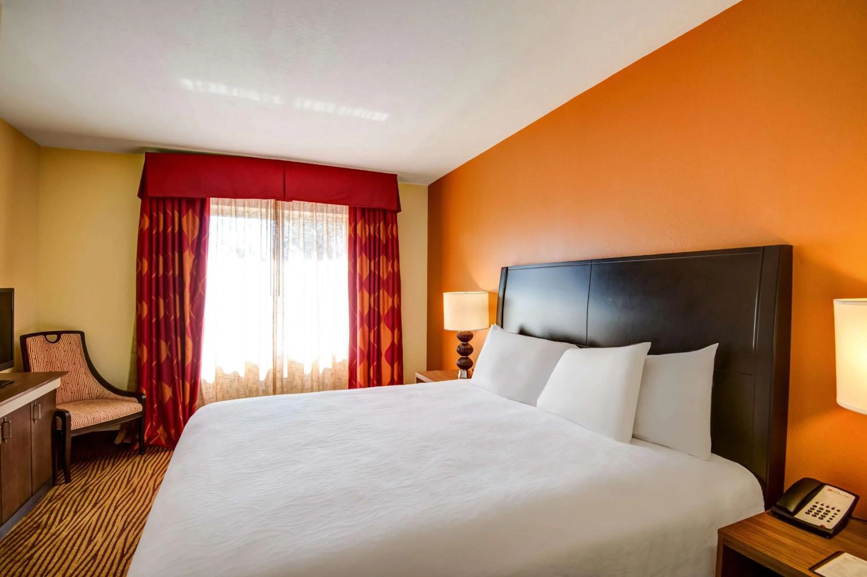 Bed in Hilton Garden Inn Tampa Ybor Historic District