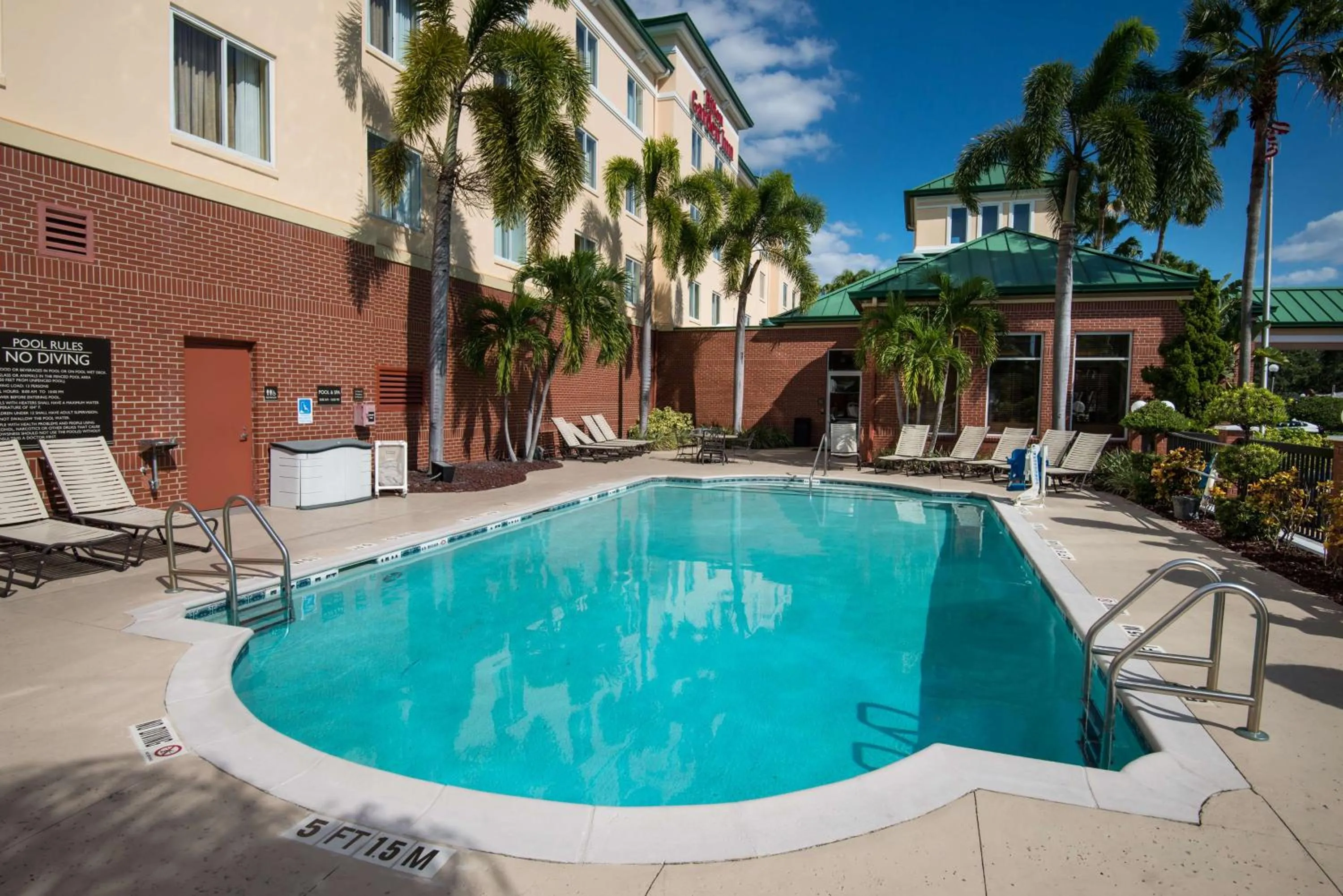 Swimming pool in Hilton Garden Inn Tampa Ybor Historic District