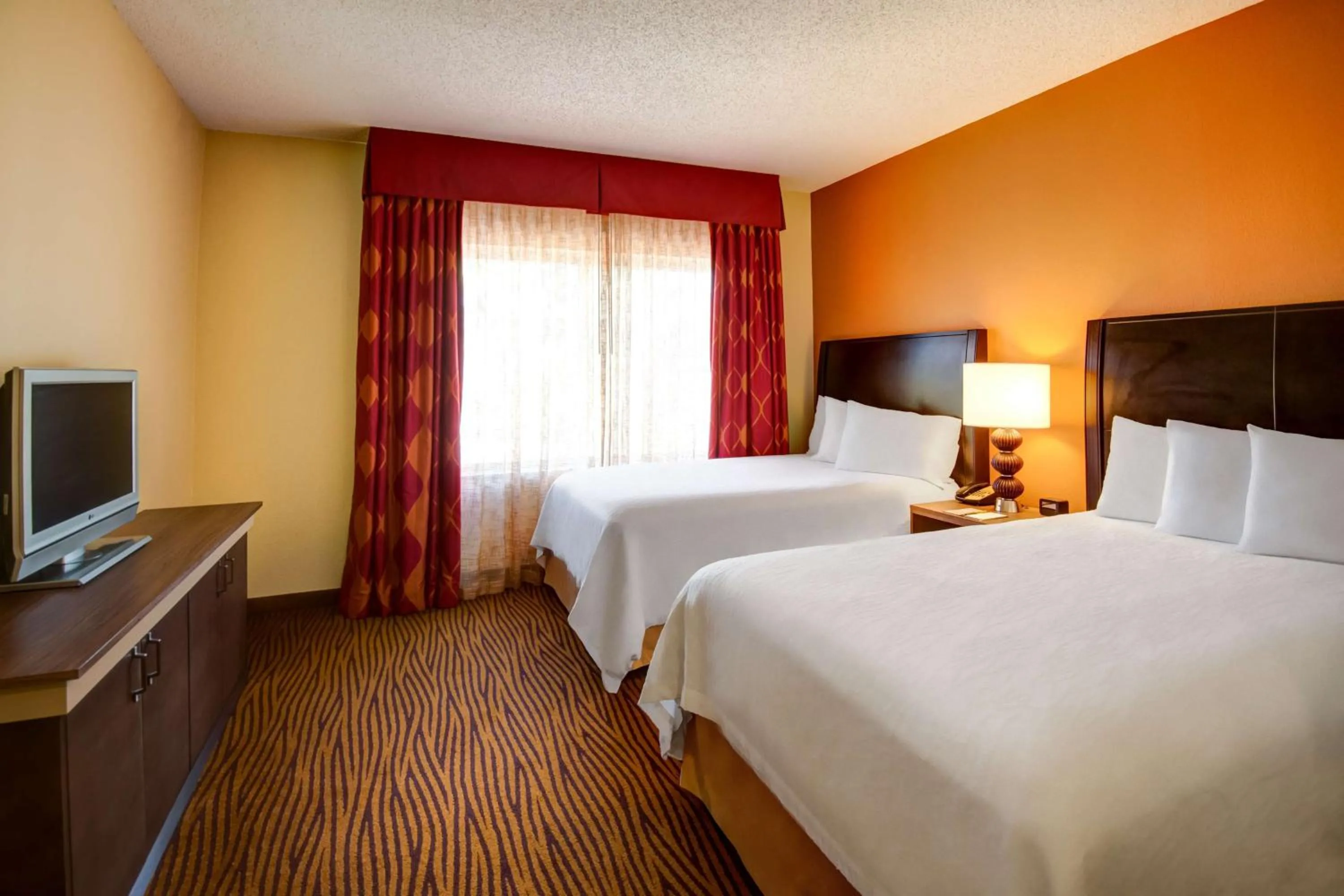 Bedroom, Bed in Hilton Garden Inn Tampa Ybor Historic District