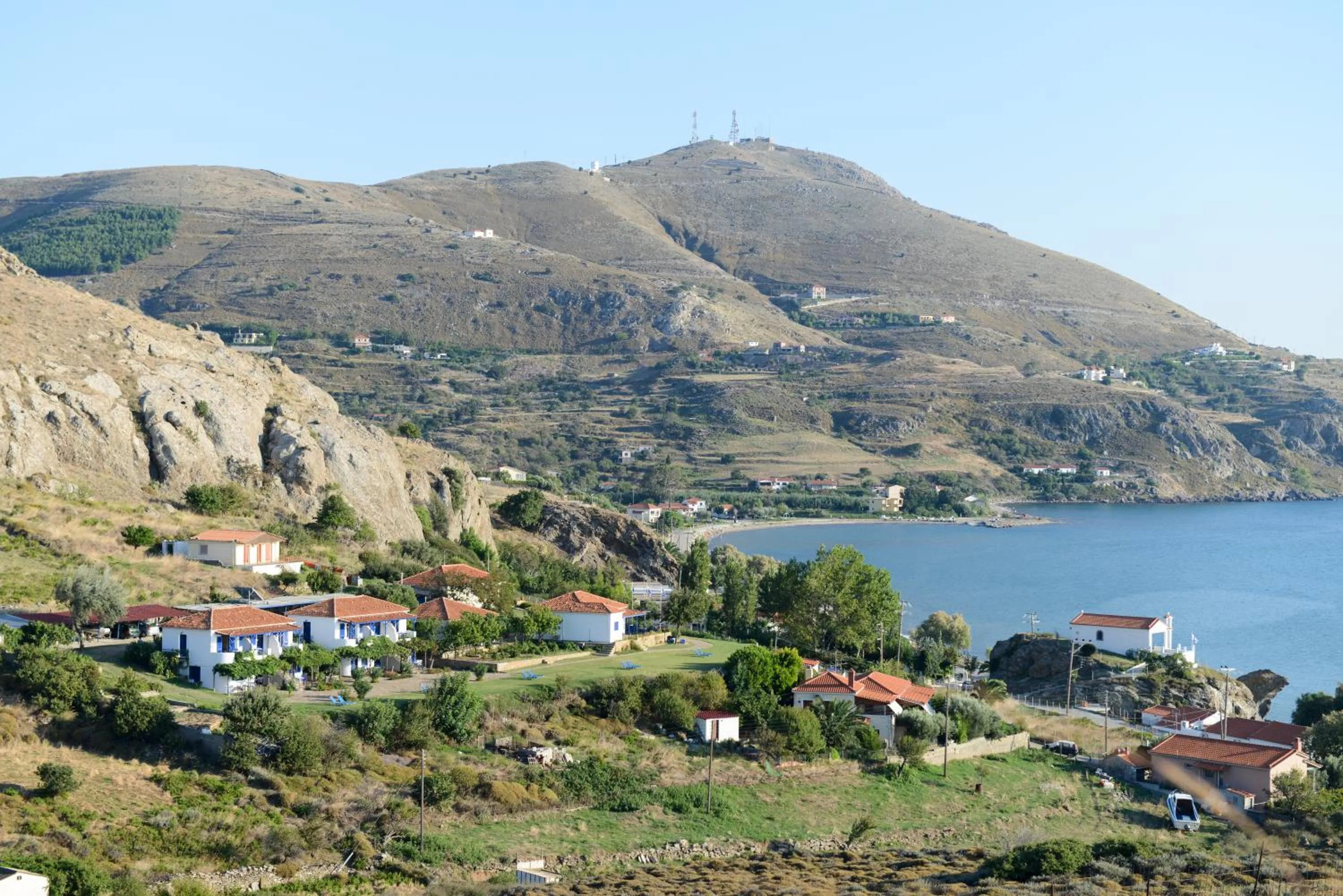 Area and facilities in Sunset Hotel