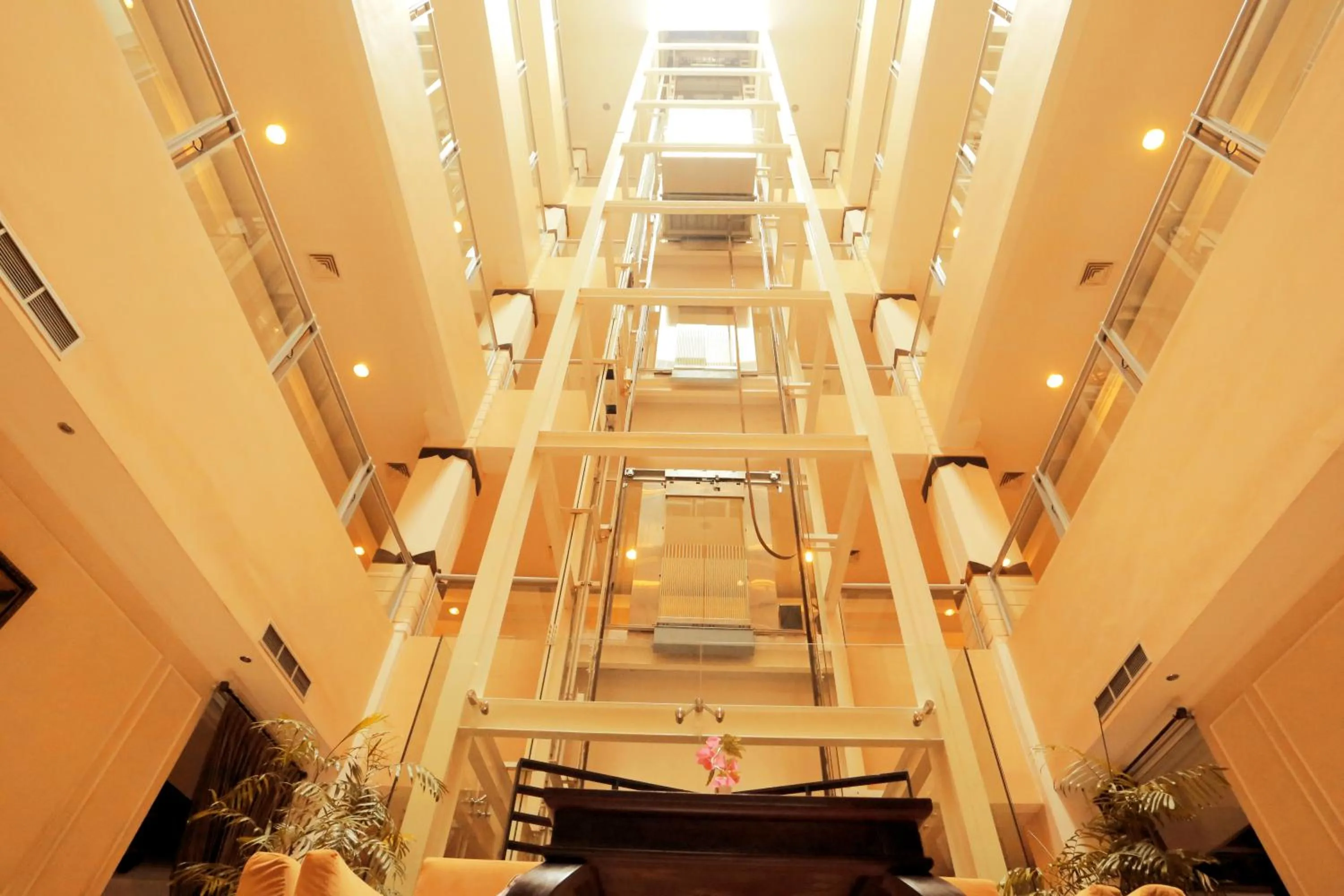 Lobby or reception in Amarelo Hotel Solo