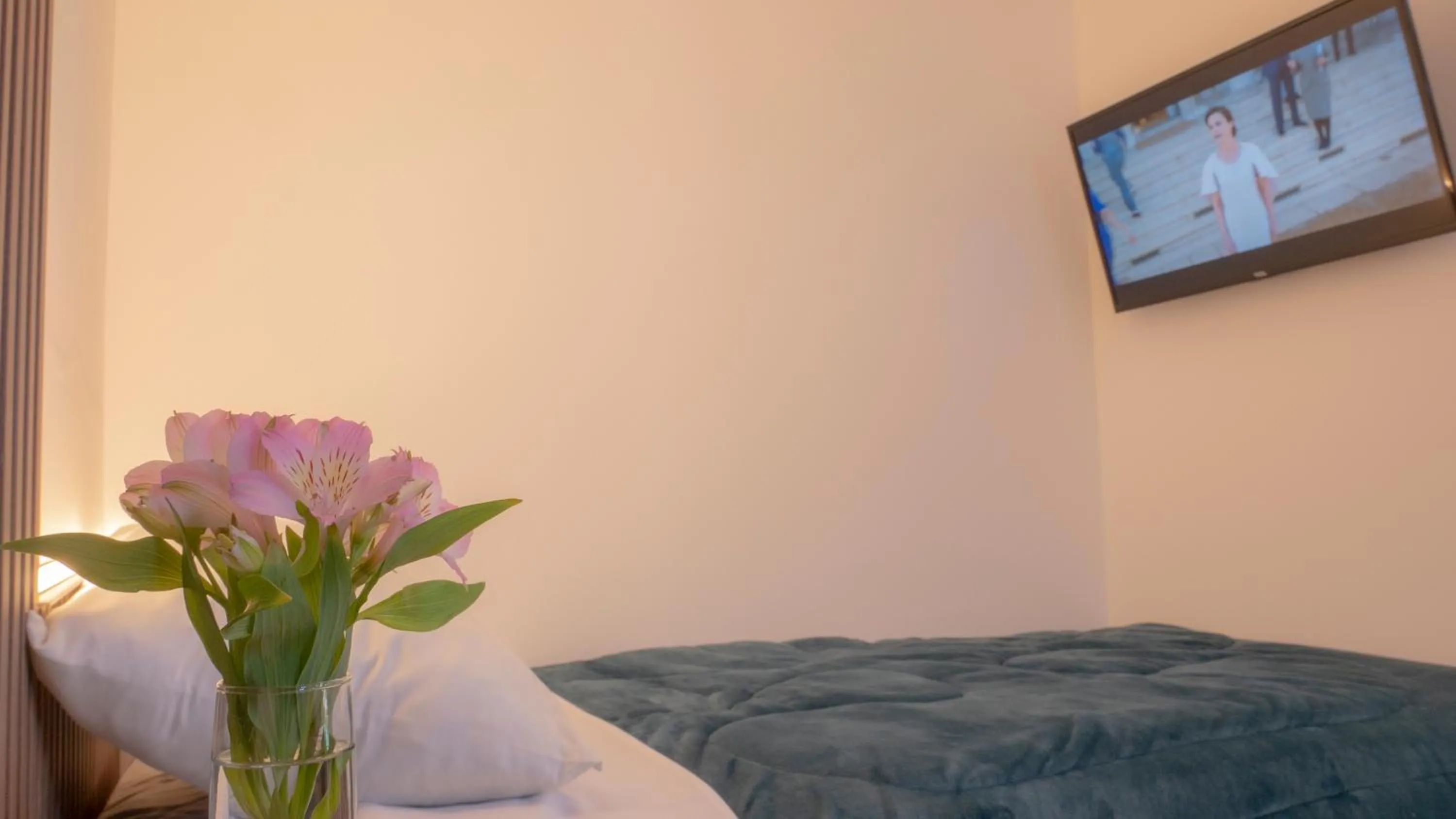 TV and multimedia, Bed in Boutique Hotel in Quito Hotel Casona 1914