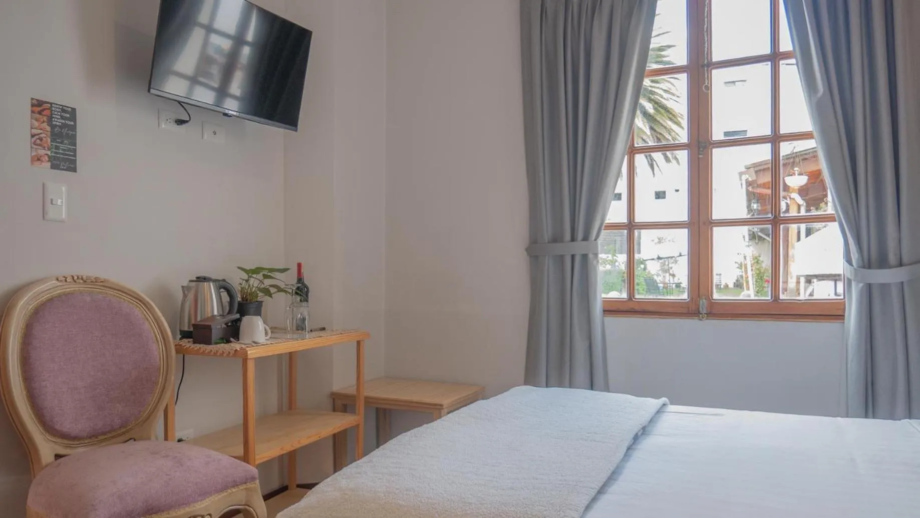 Bed in Boutique Hotel in Quito Hotel Casona 1914