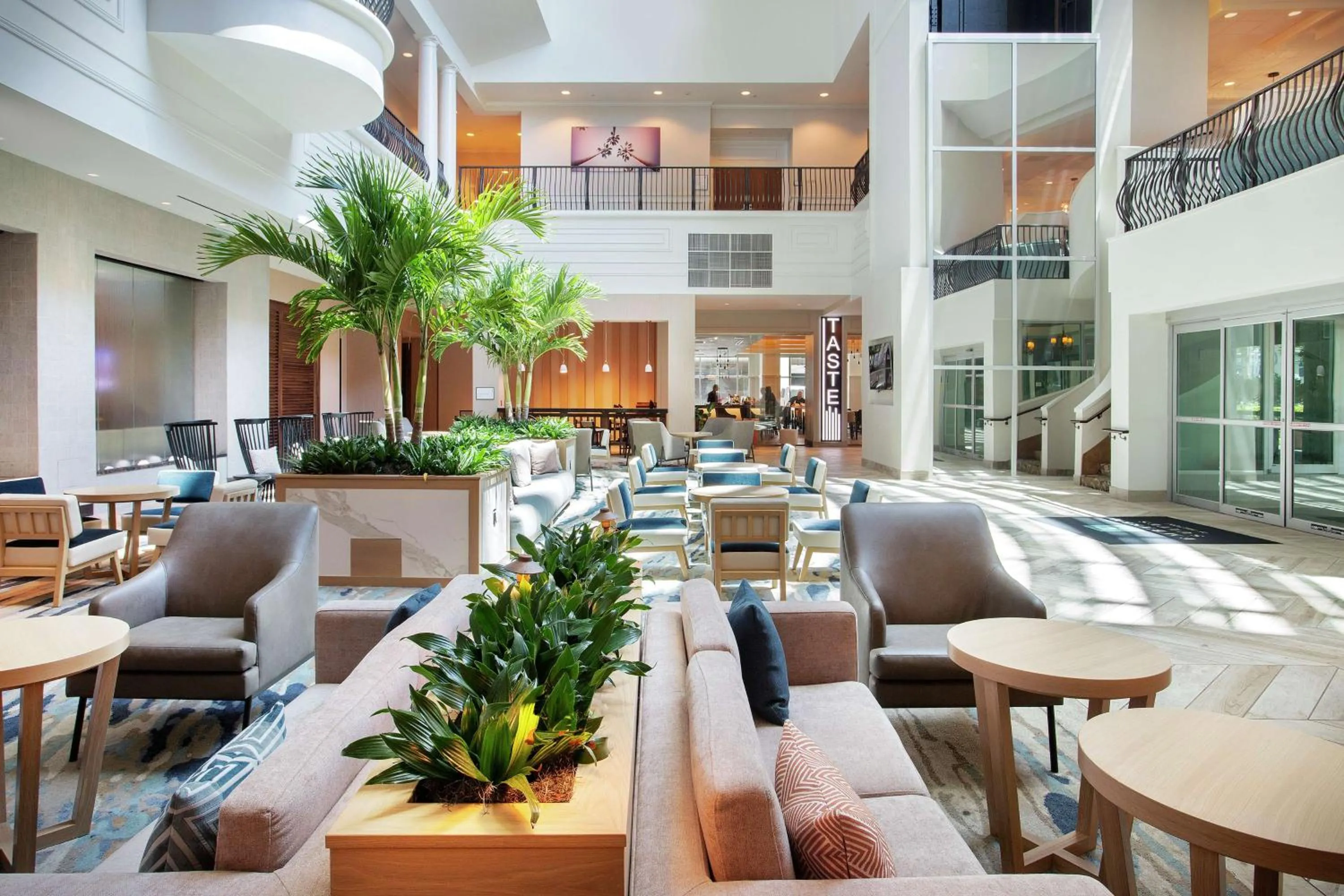 Lobby or reception in Embassy Suites by Hilton Tampa Downtown Convention Center