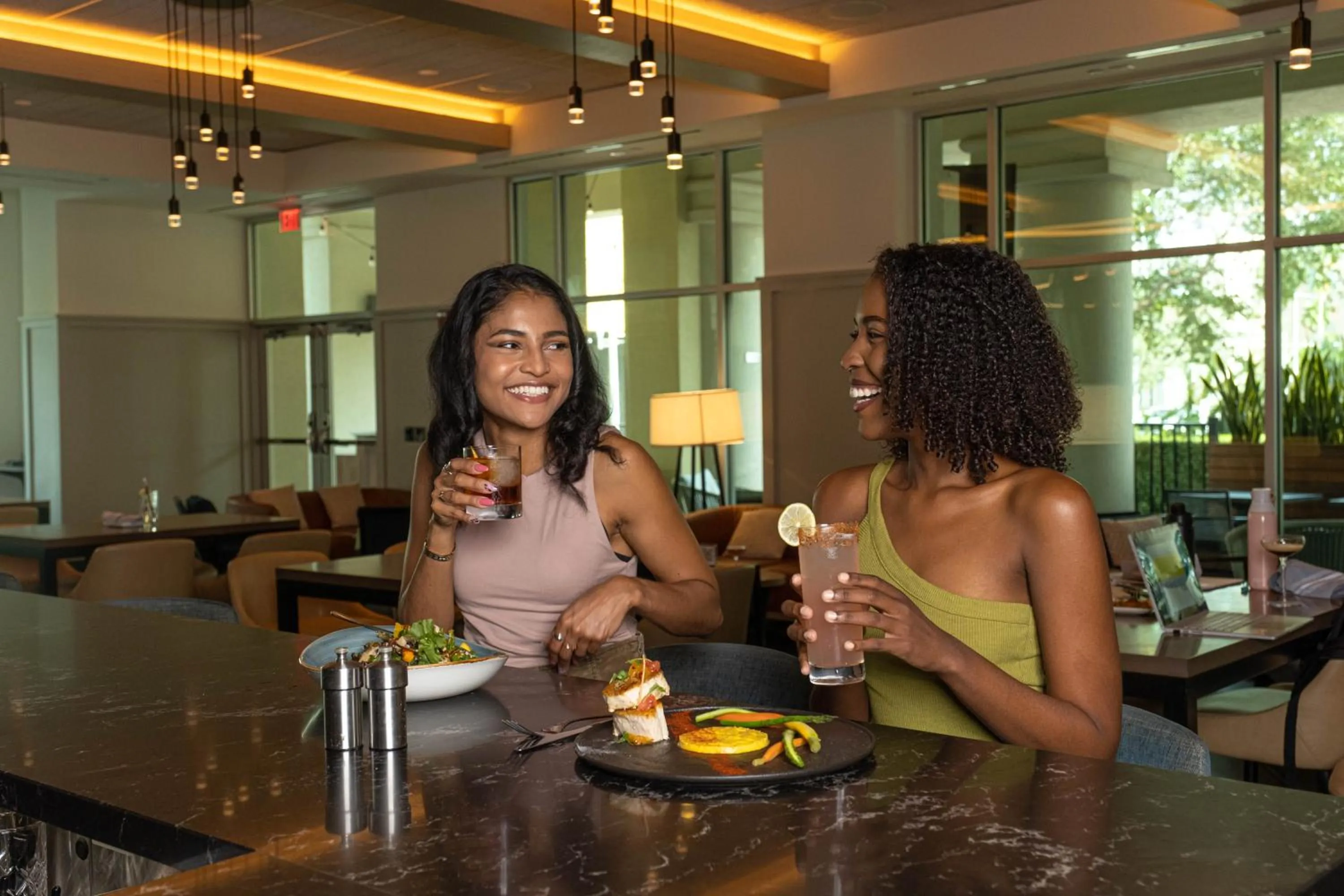 Restaurant/places to eat in Embassy Suites by Hilton Tampa Downtown Convention Center