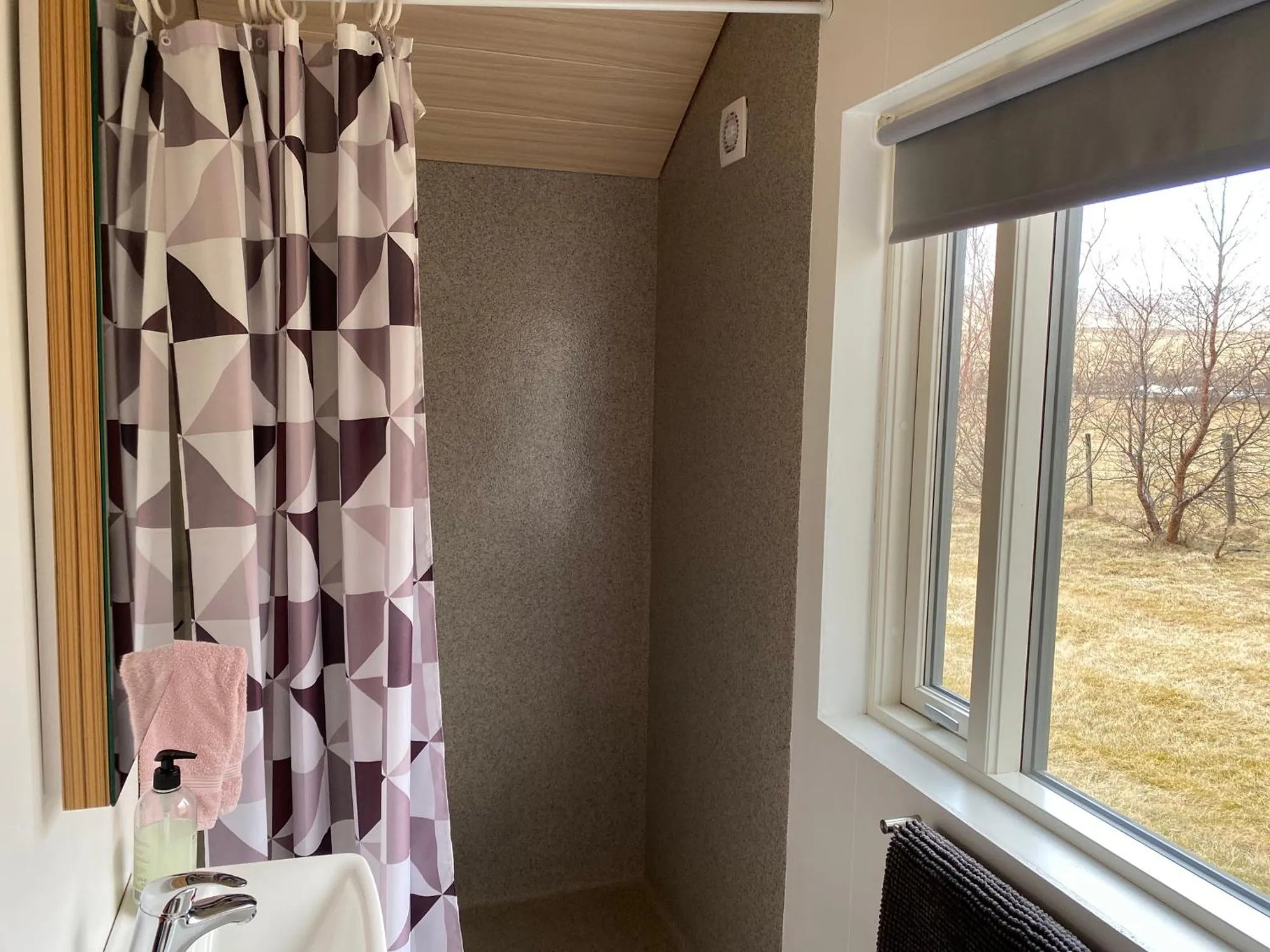 Bathroom in Bakkaflöt Guesthouse