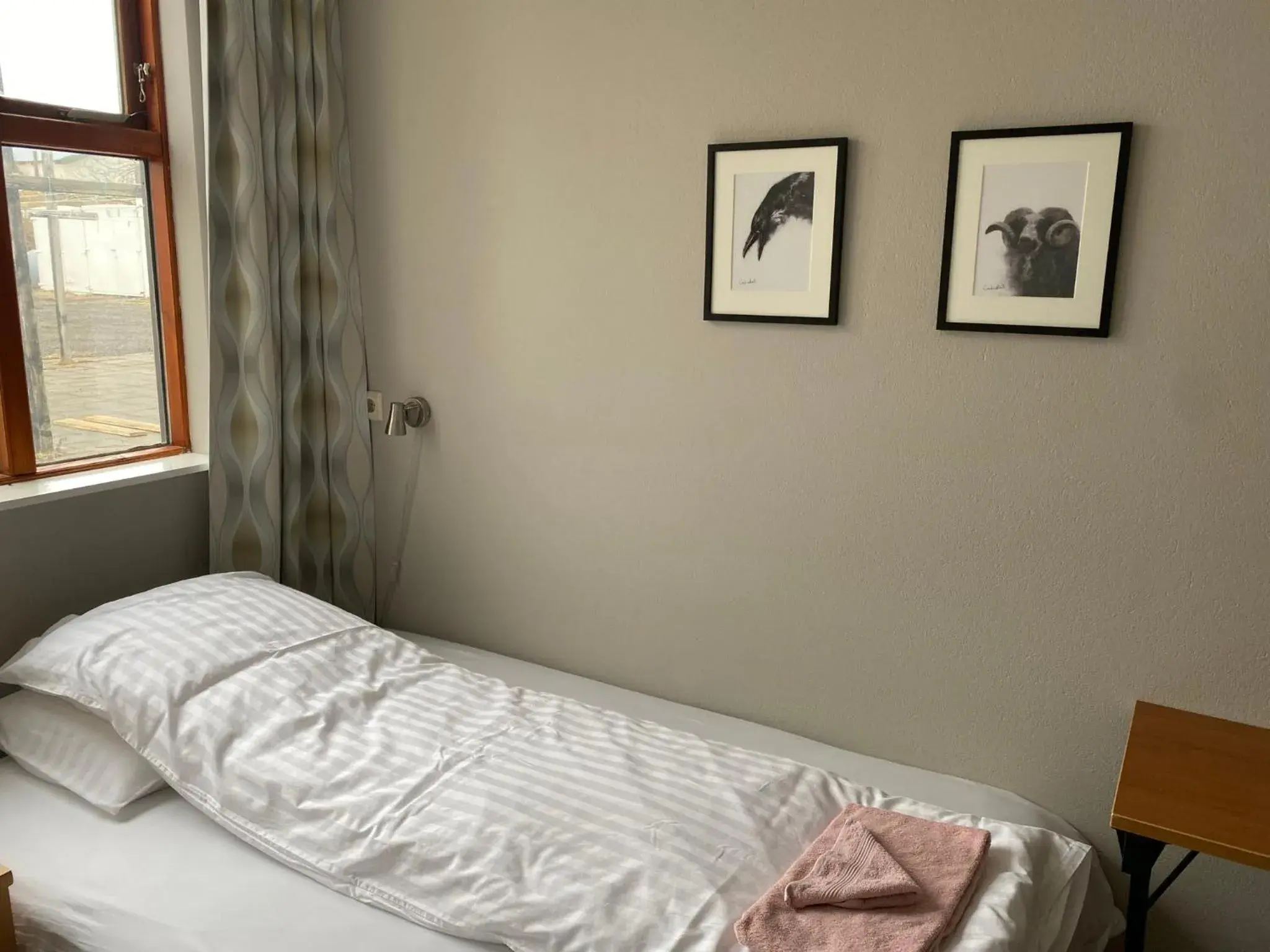 Single Room with Shared Bathroom in Bakkaflöt Guesthouse Single Room with Shared Bathroom in Bakkaflöt Guesthouse