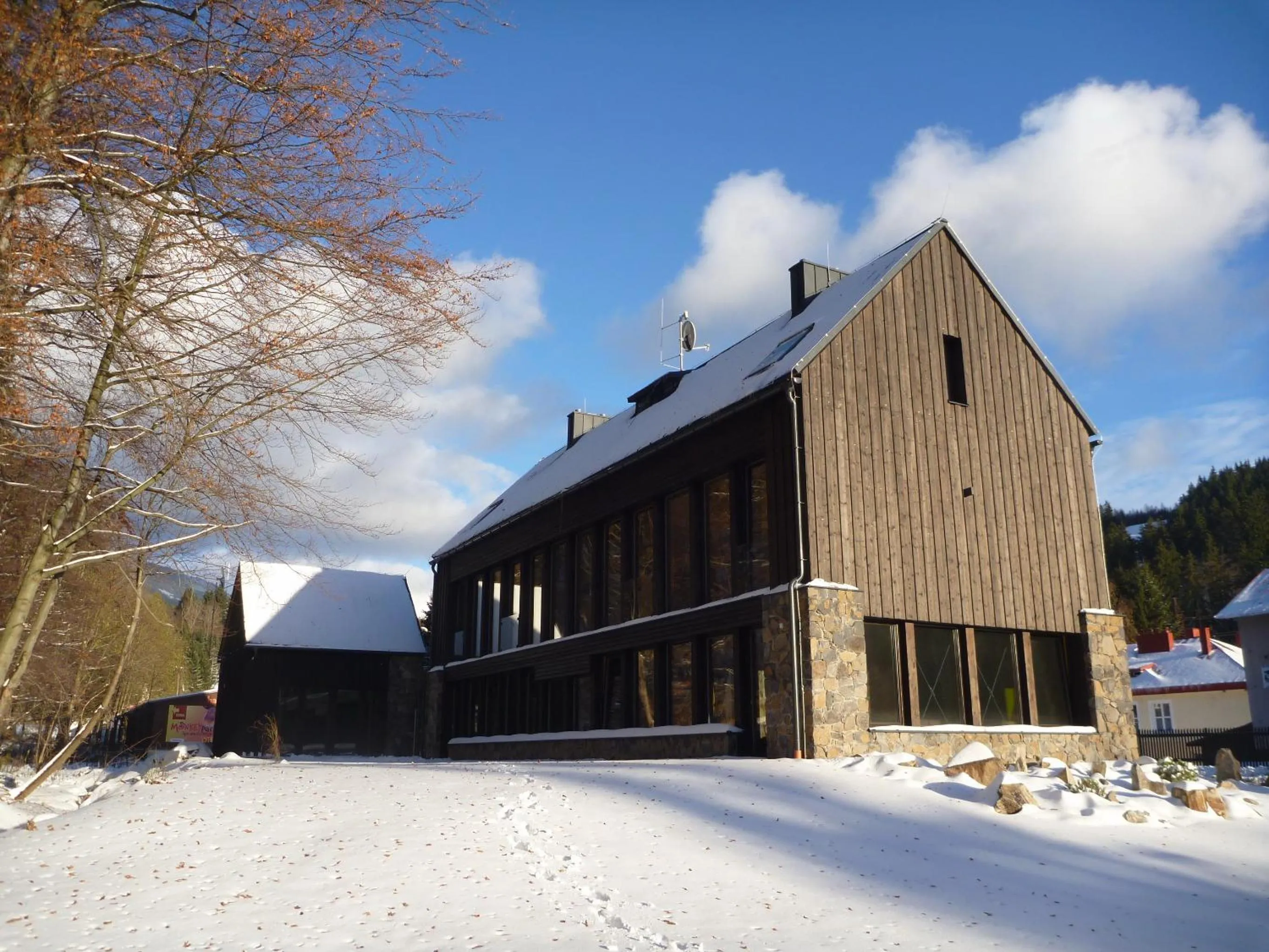 Facade/entrance in Krakonošova Dílna "WOODHAUS"