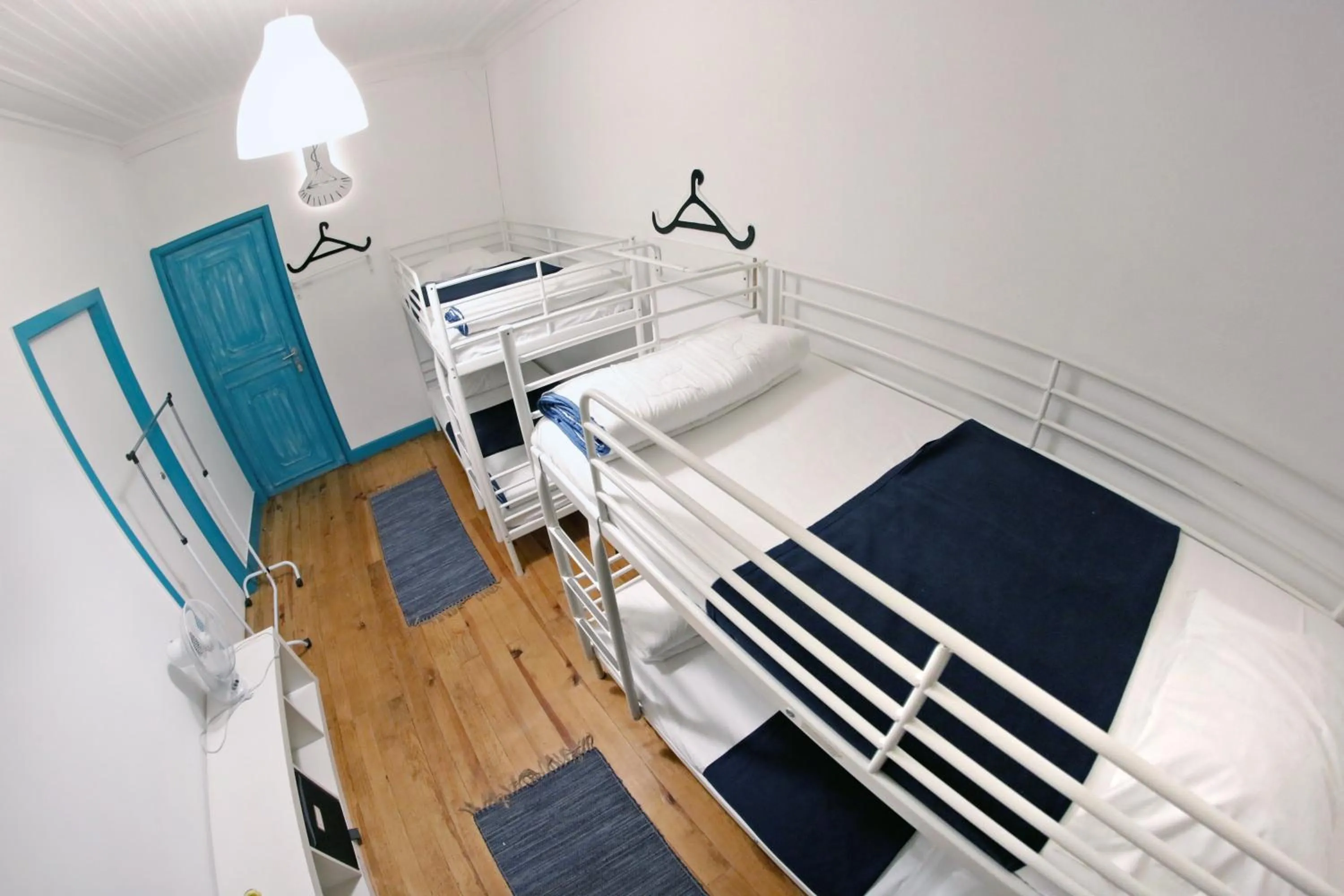 bunk bed, Bed in My Hostel