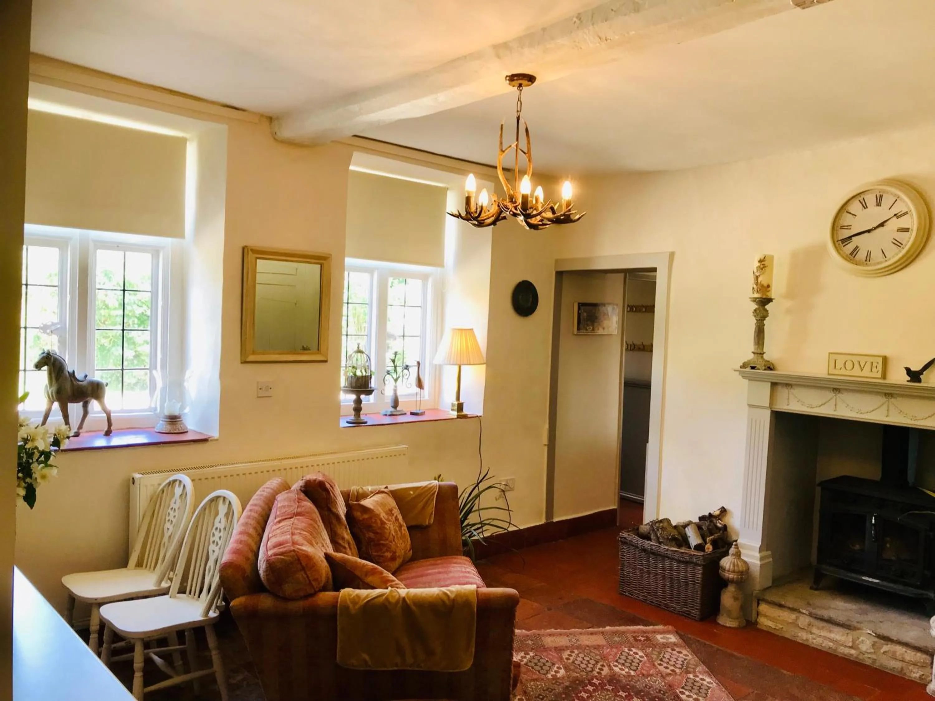 Living room in Buscot Manor