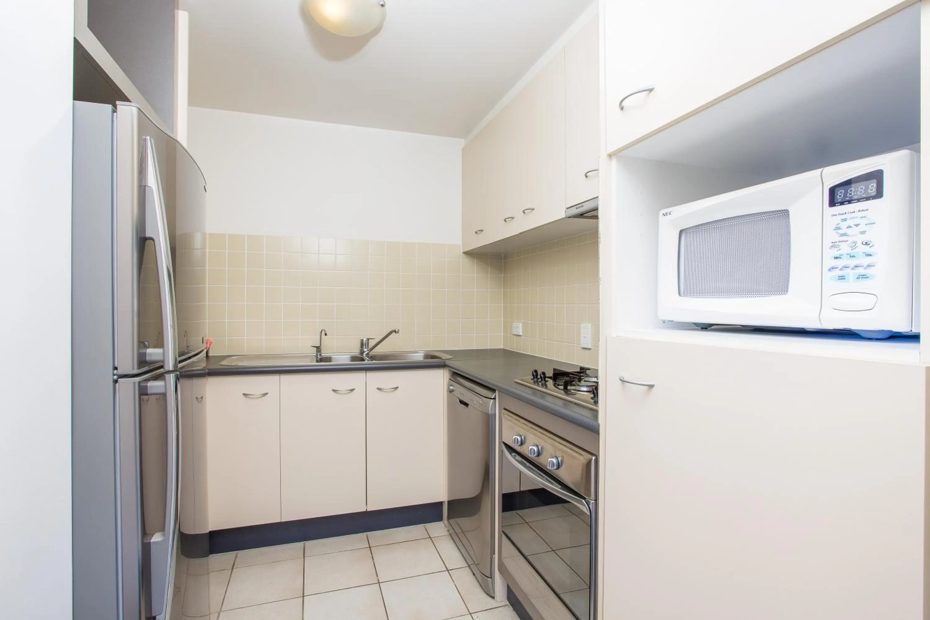Kitchen or kitchenette in Republic Apartments Brisbane City