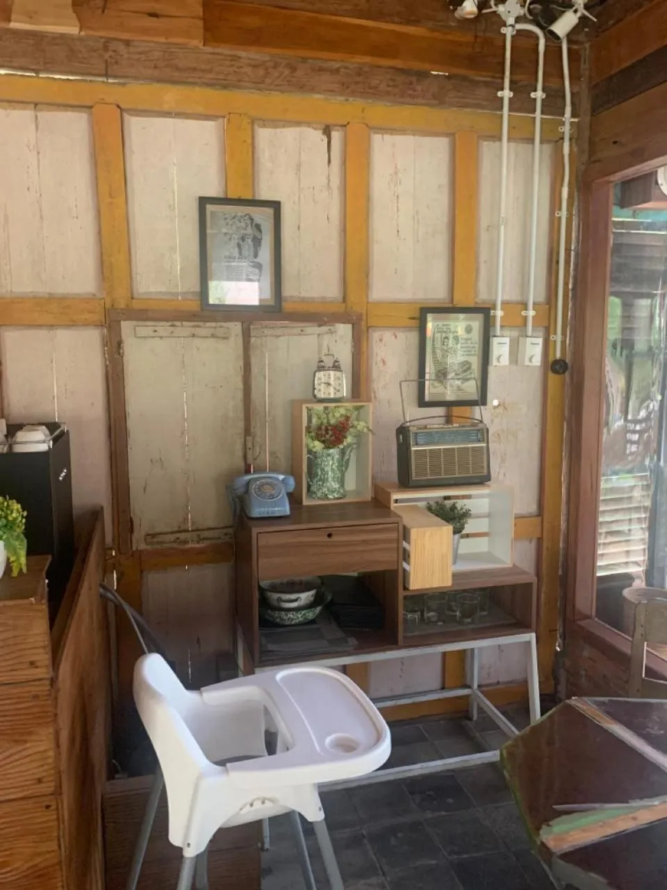 Restaurant/places to eat in Kampung Lawasan Heritage Cottage