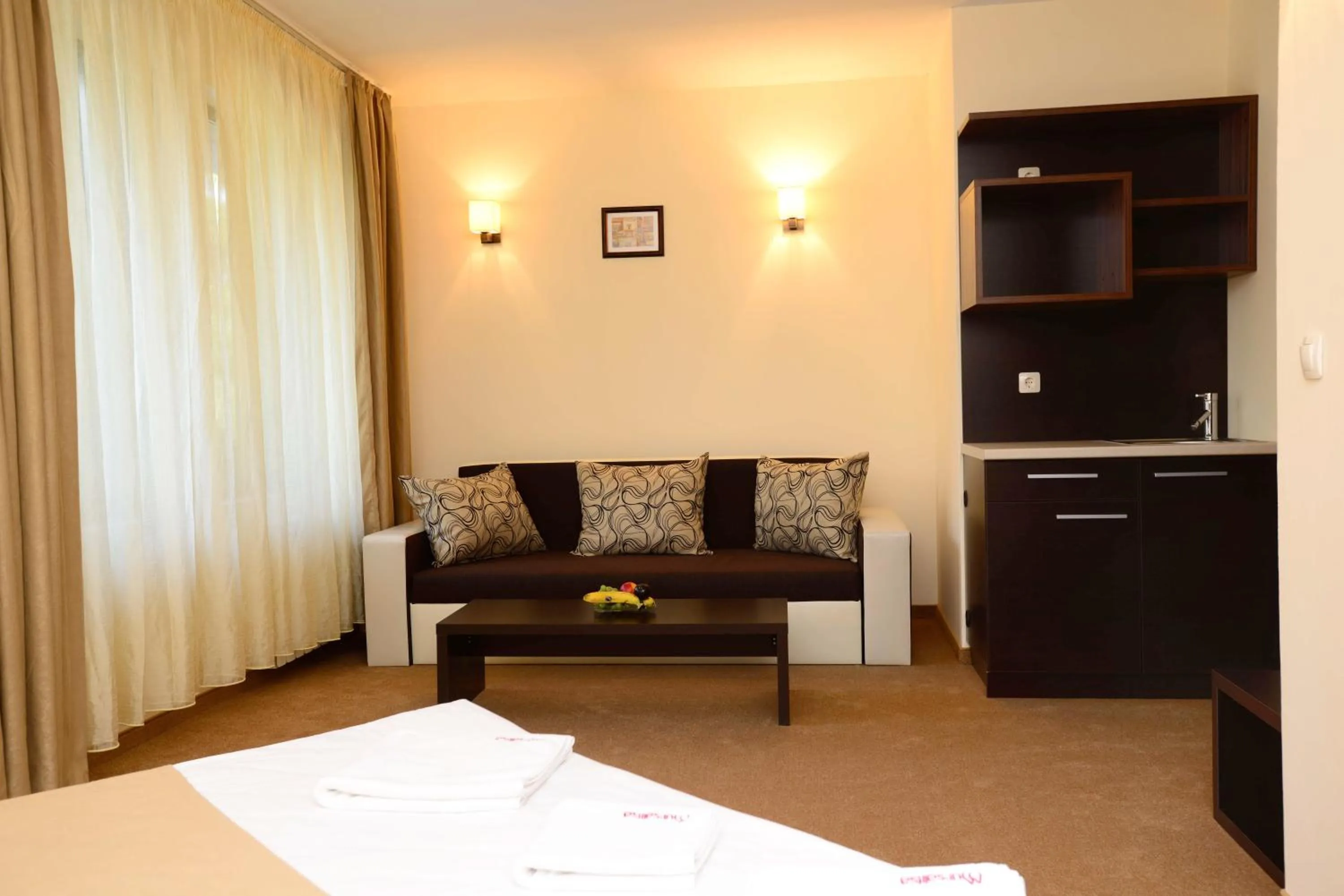 Living room, Bed in Hotel Mursalitsa by HMG - Half board