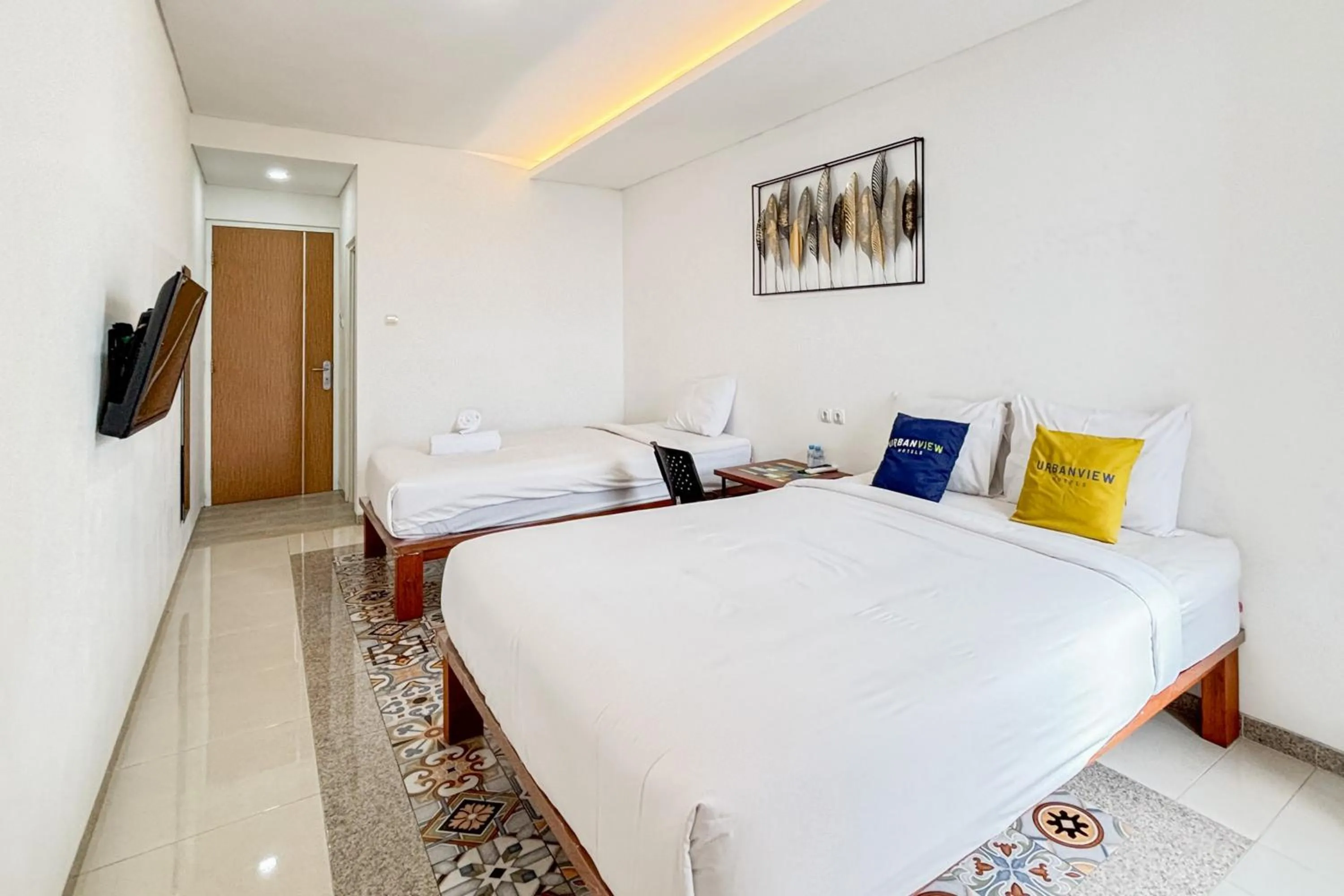 Bedroom, Bed in Urbanview Hotel Omah Anin Batu by RedDoorz