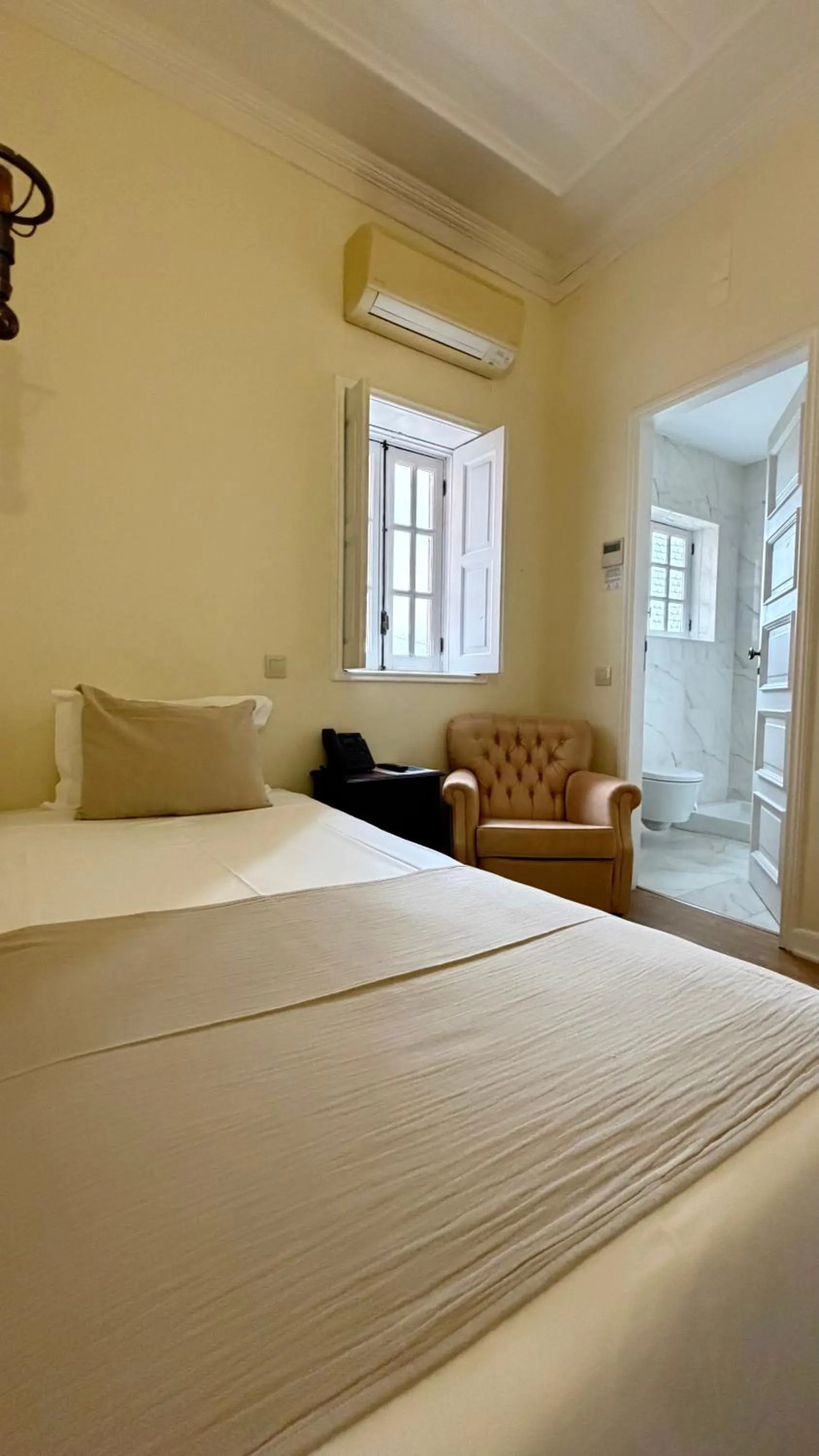 Bedroom, Bed in Hotel Joao Padeiro