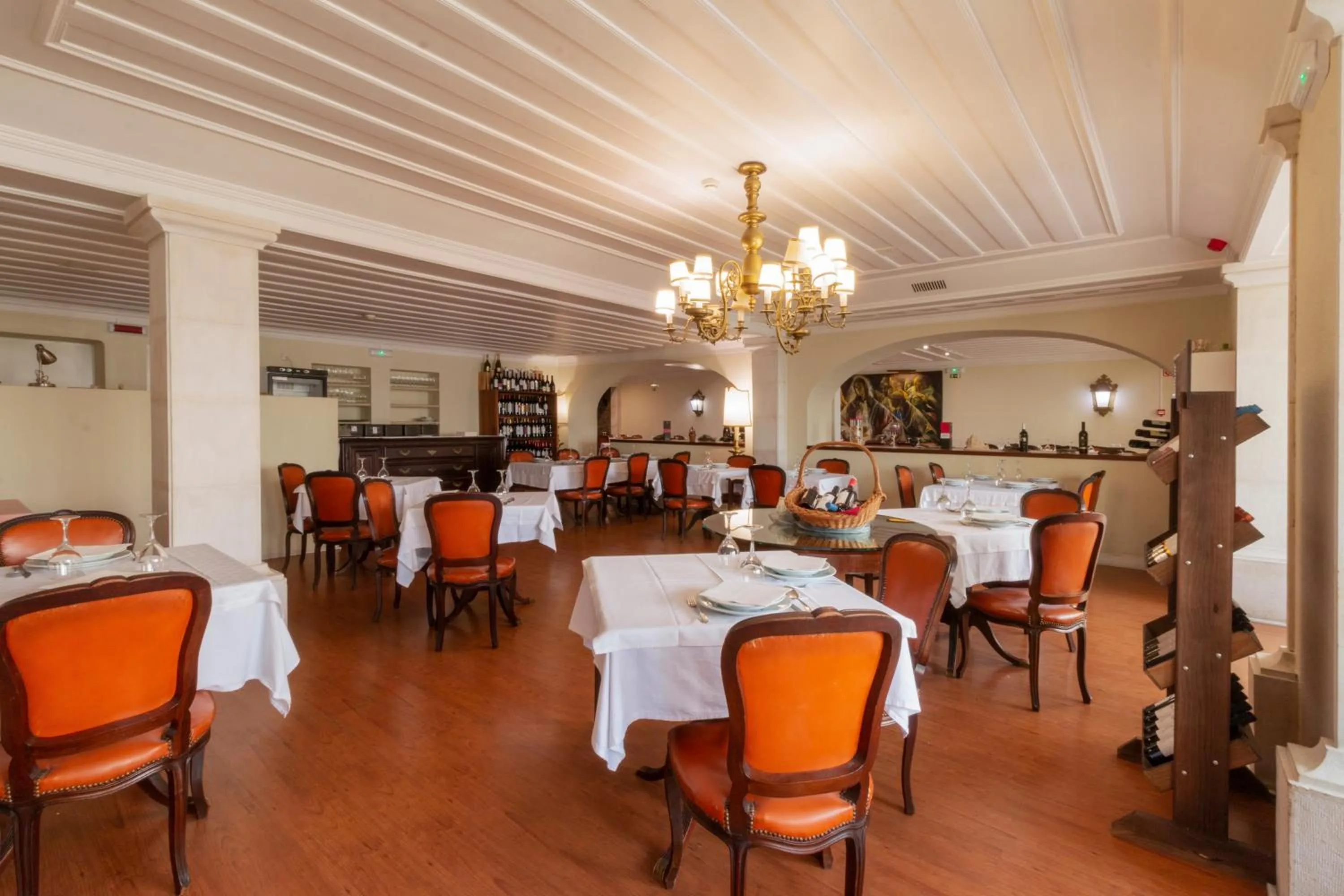 Restaurant/places to eat in Hotel Joao Padeiro