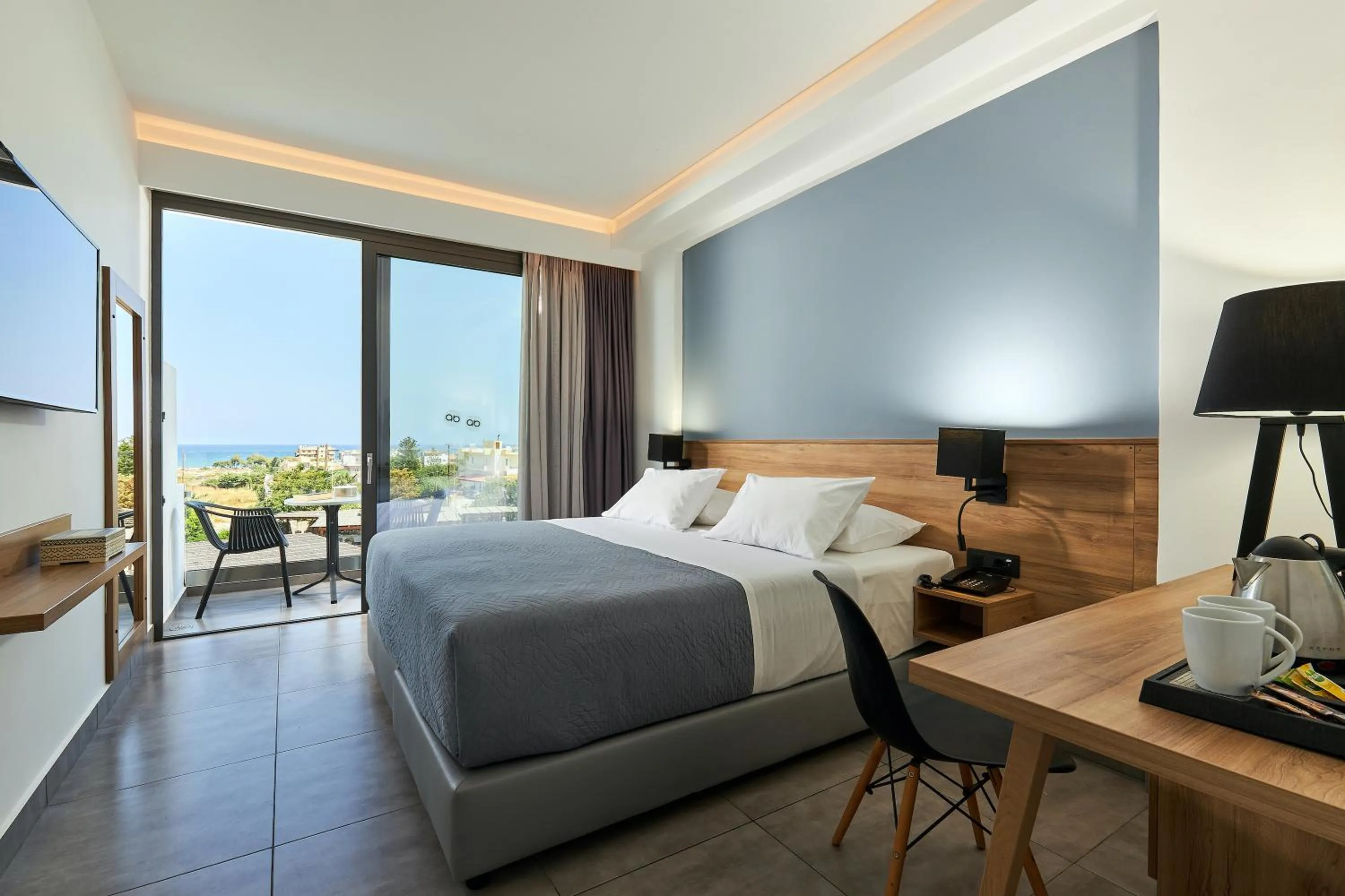 Photo of the whole room, Bed in Sentido Amounda Bay