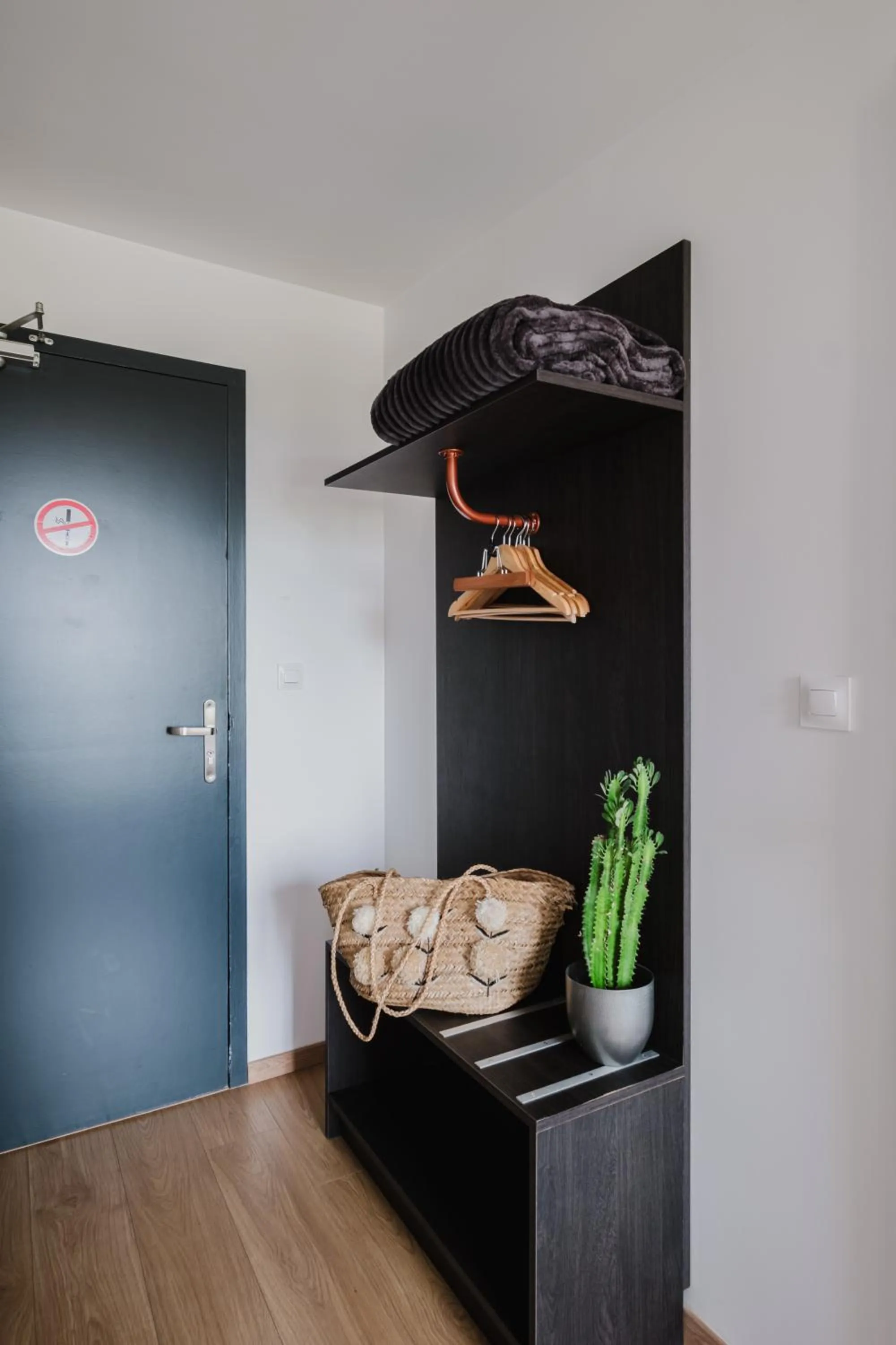 wardrobe in Hôtel Amaya