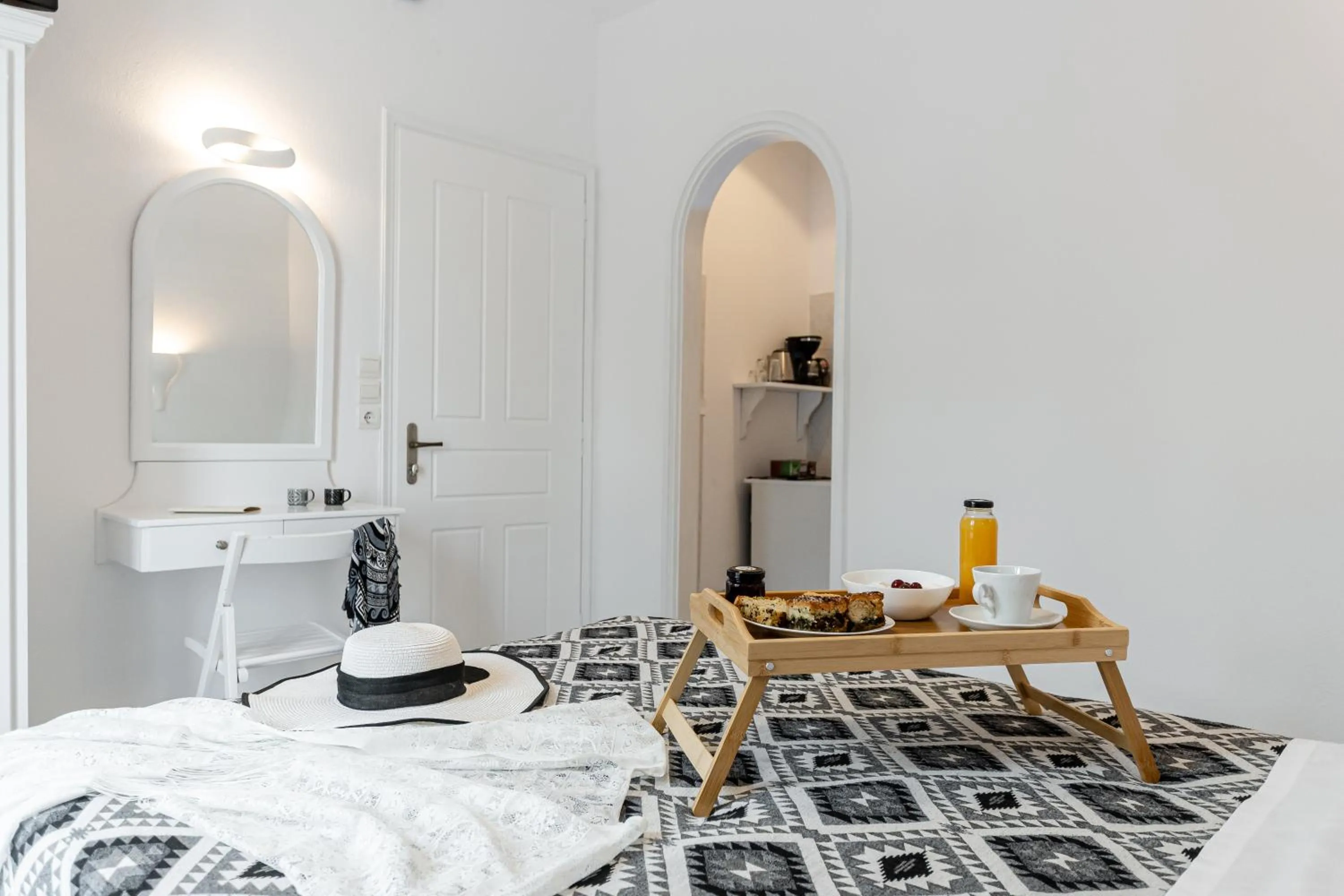 Shower, Bed in Birbas Hotel