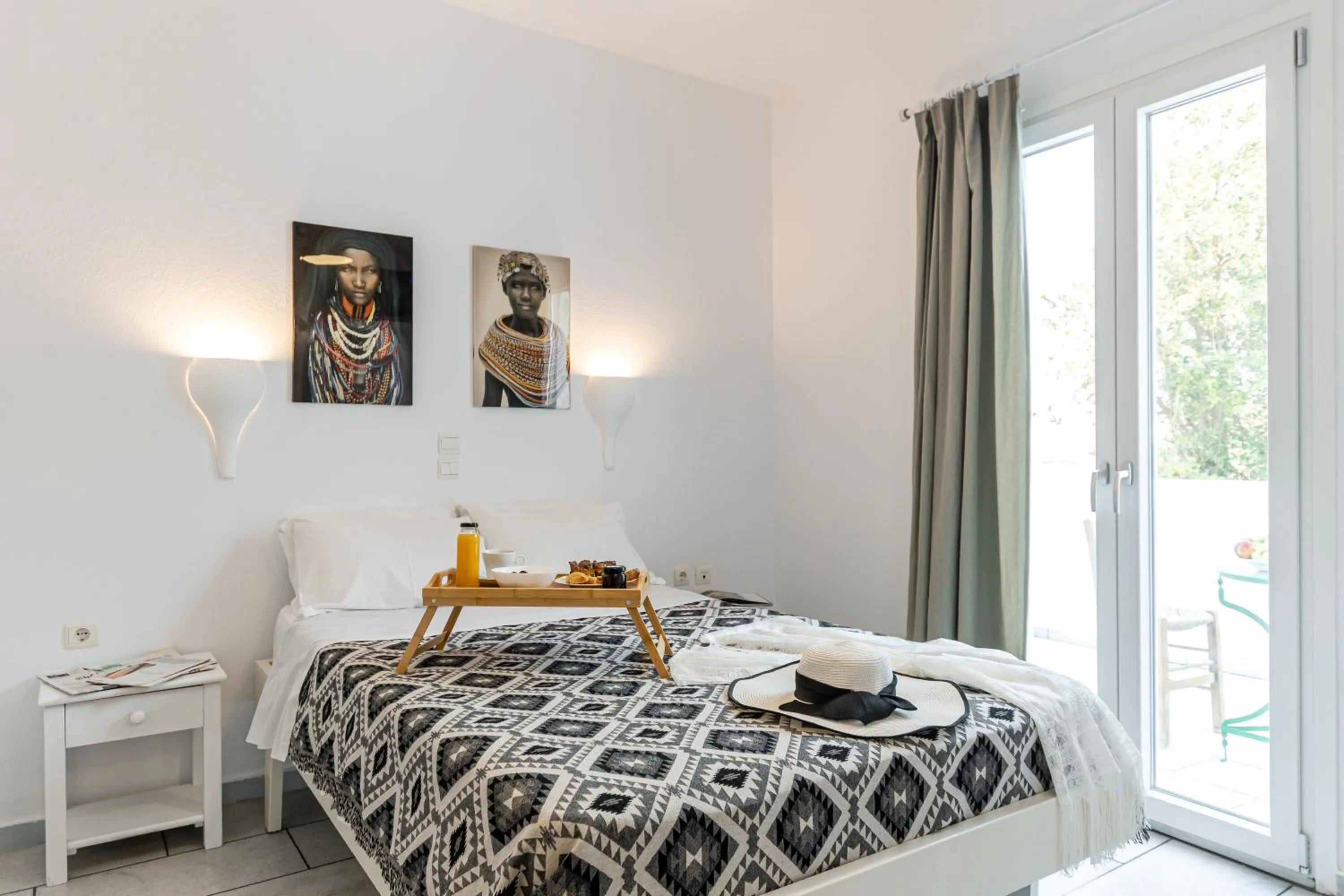 Shower, Bed in Birbas Hotel