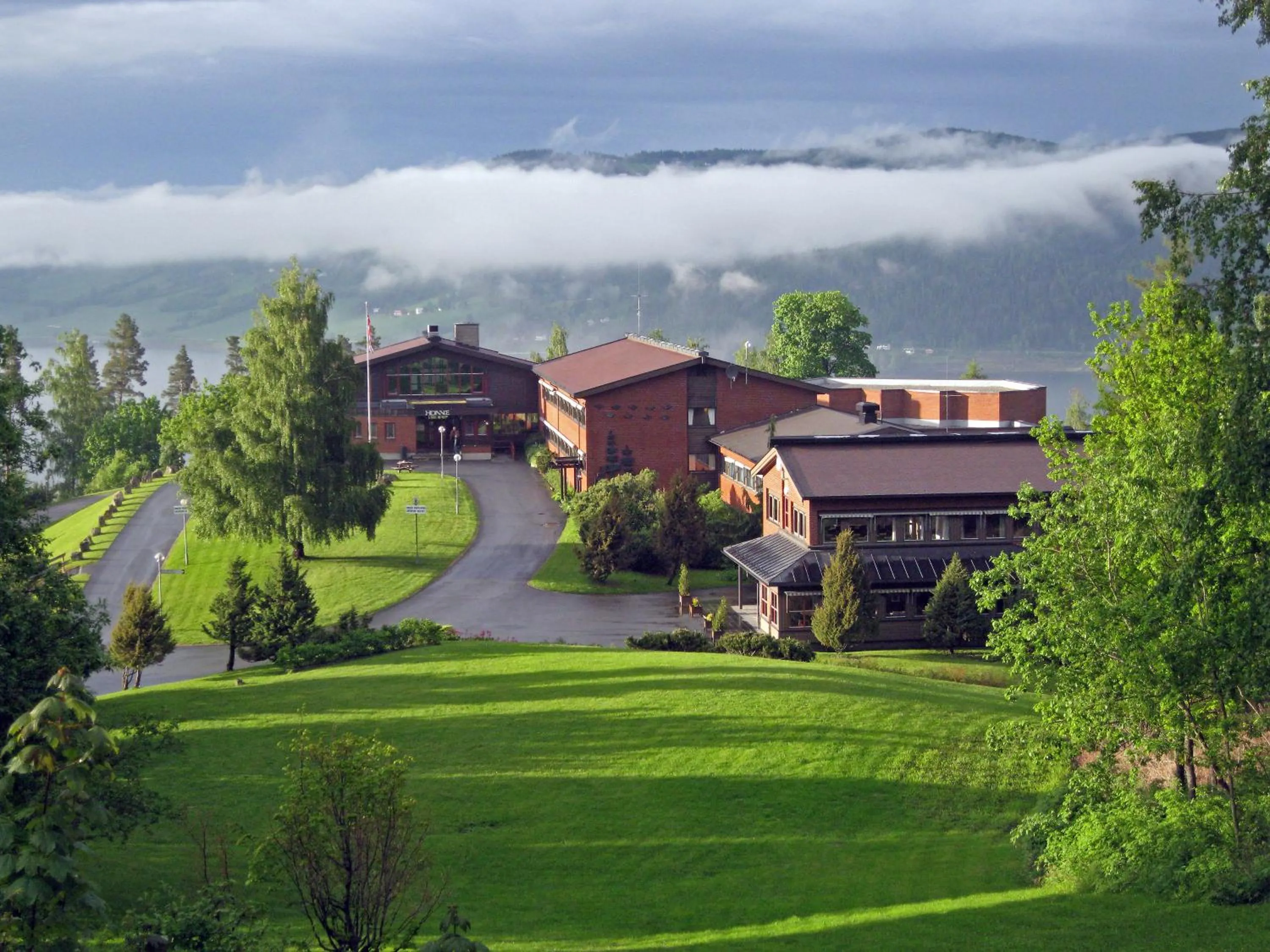 Property building in Honne Hotell