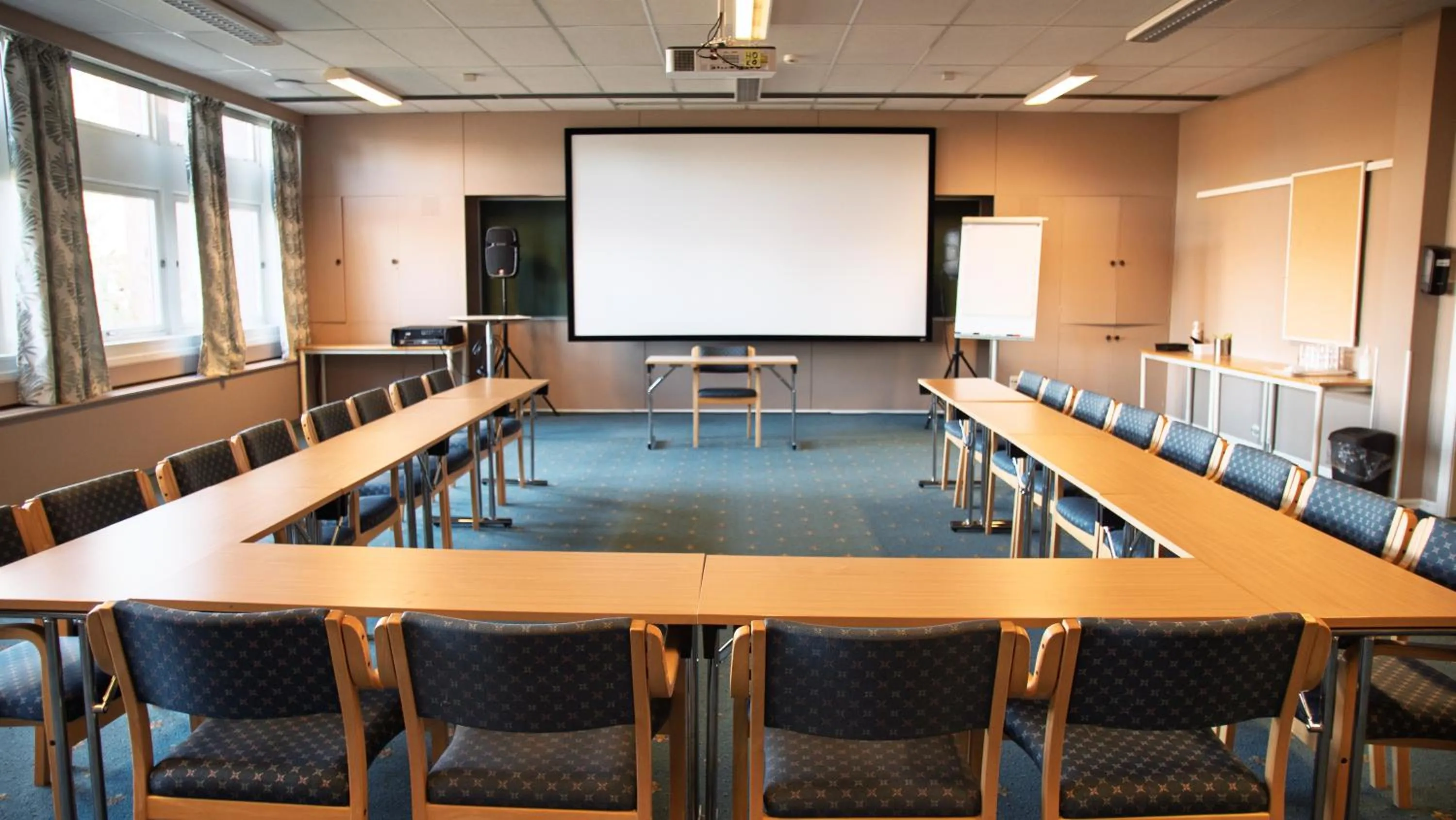 Meeting/conference room in Honne Hotell