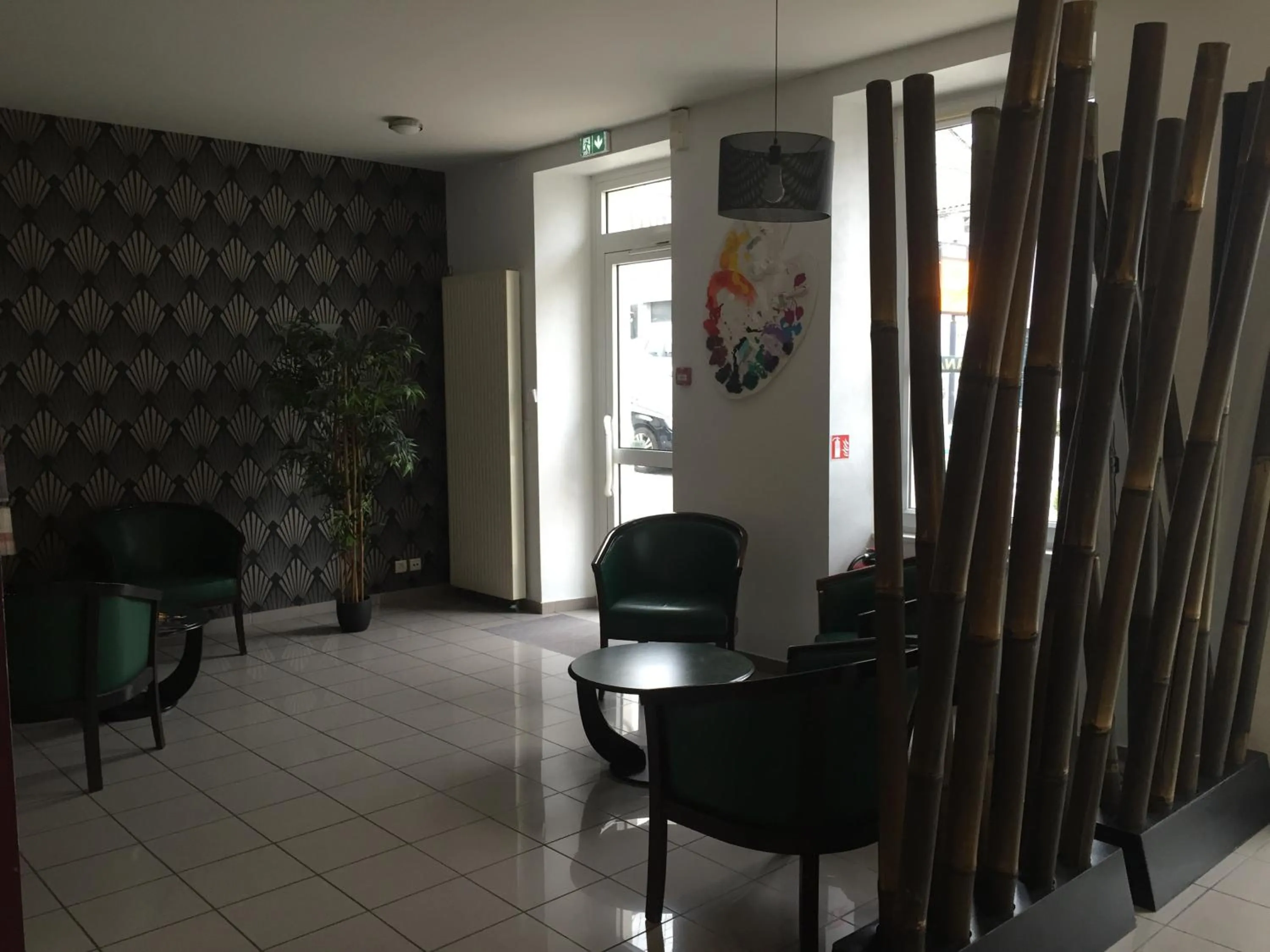 Lobby or reception in Hôtel Restaurant La Boule d'Or