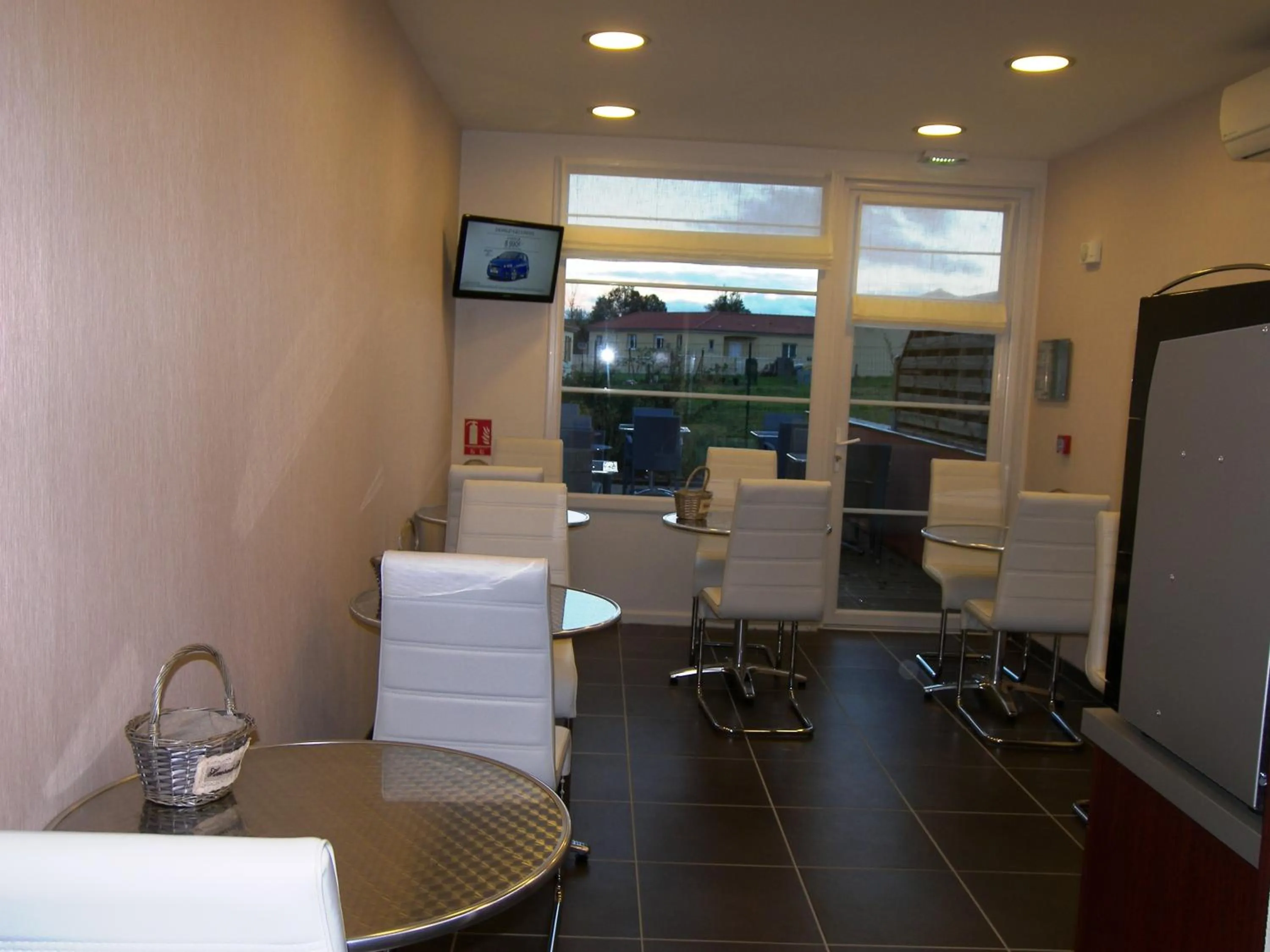 Restaurant/places to eat in Hostellerie Del Matin Calme