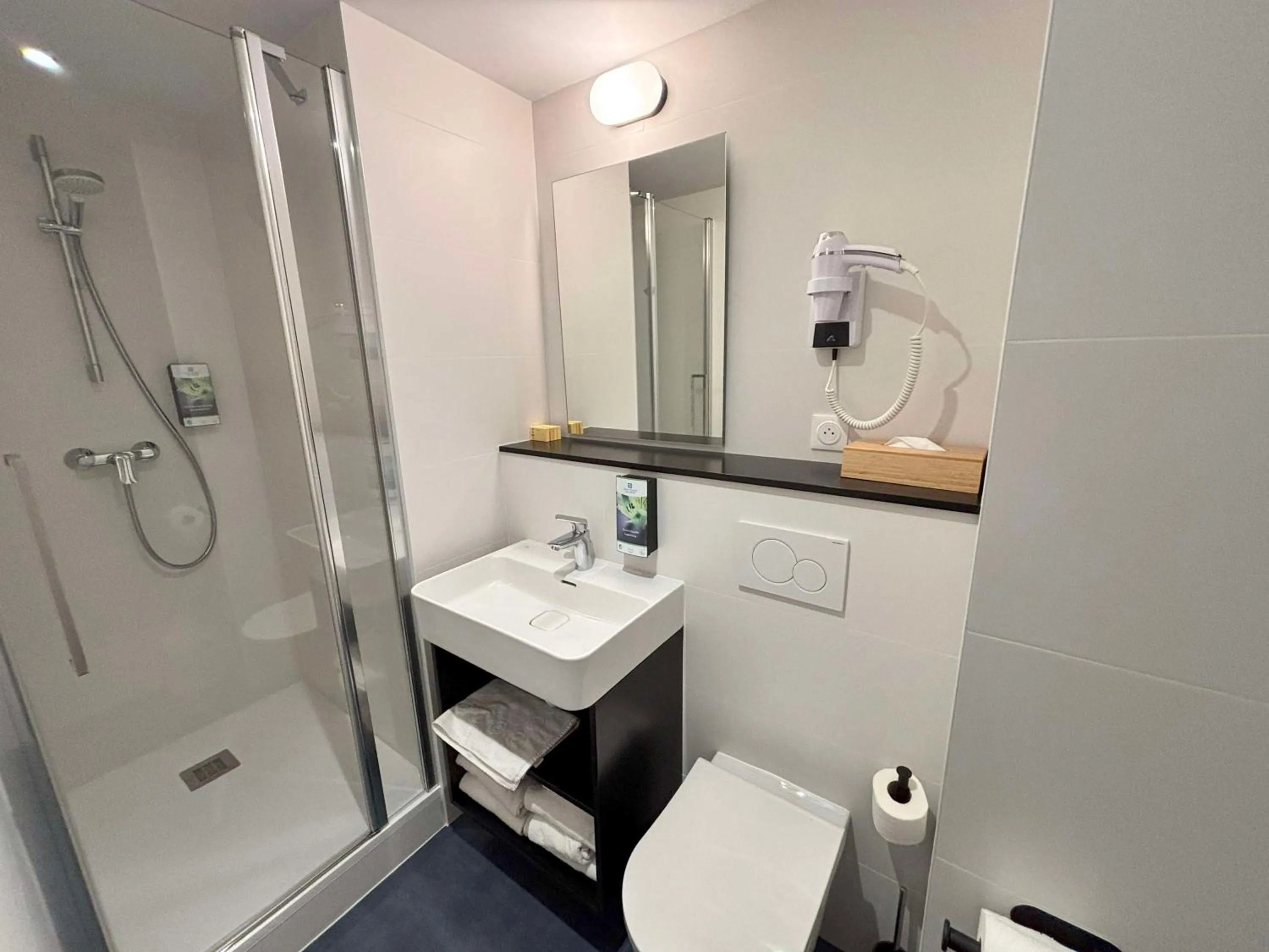 Bathroom in Sure Hotel by Best Western Annecy