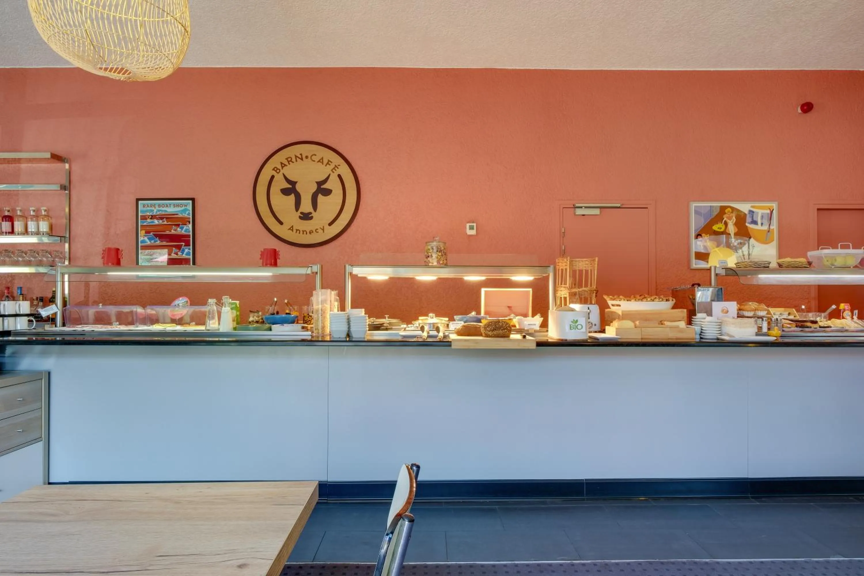 Restaurant/places to eat in Sure Hotel by Best Western Annecy