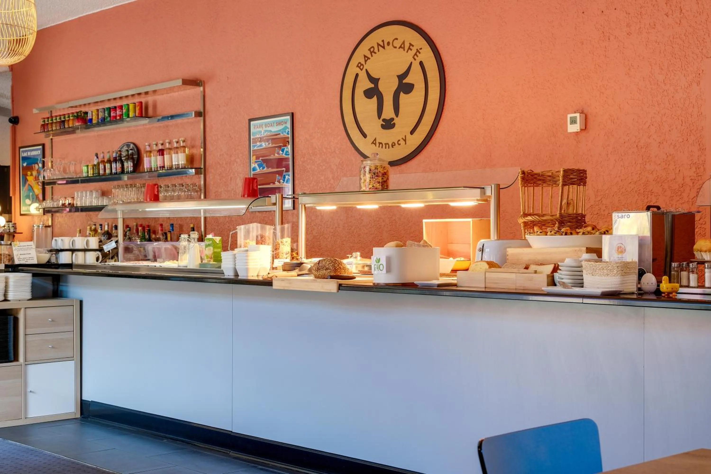 Restaurant/places to eat in Sure Hotel by Best Western Annecy