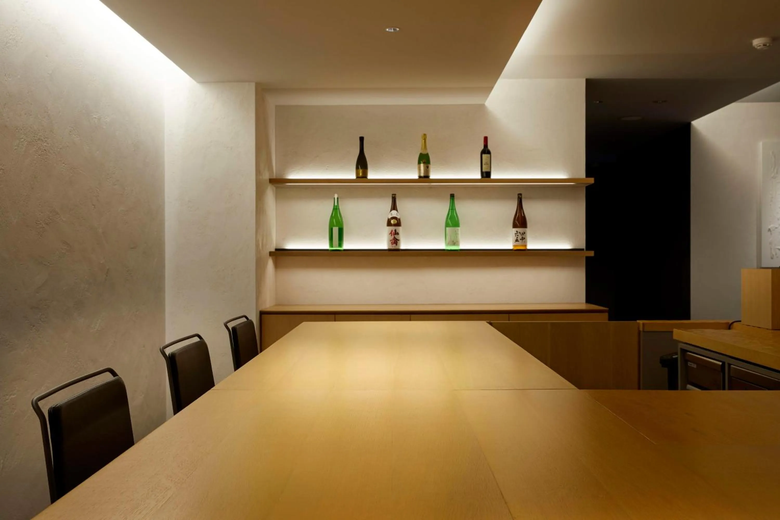 Lounge or bar in TSUKI Tokyo