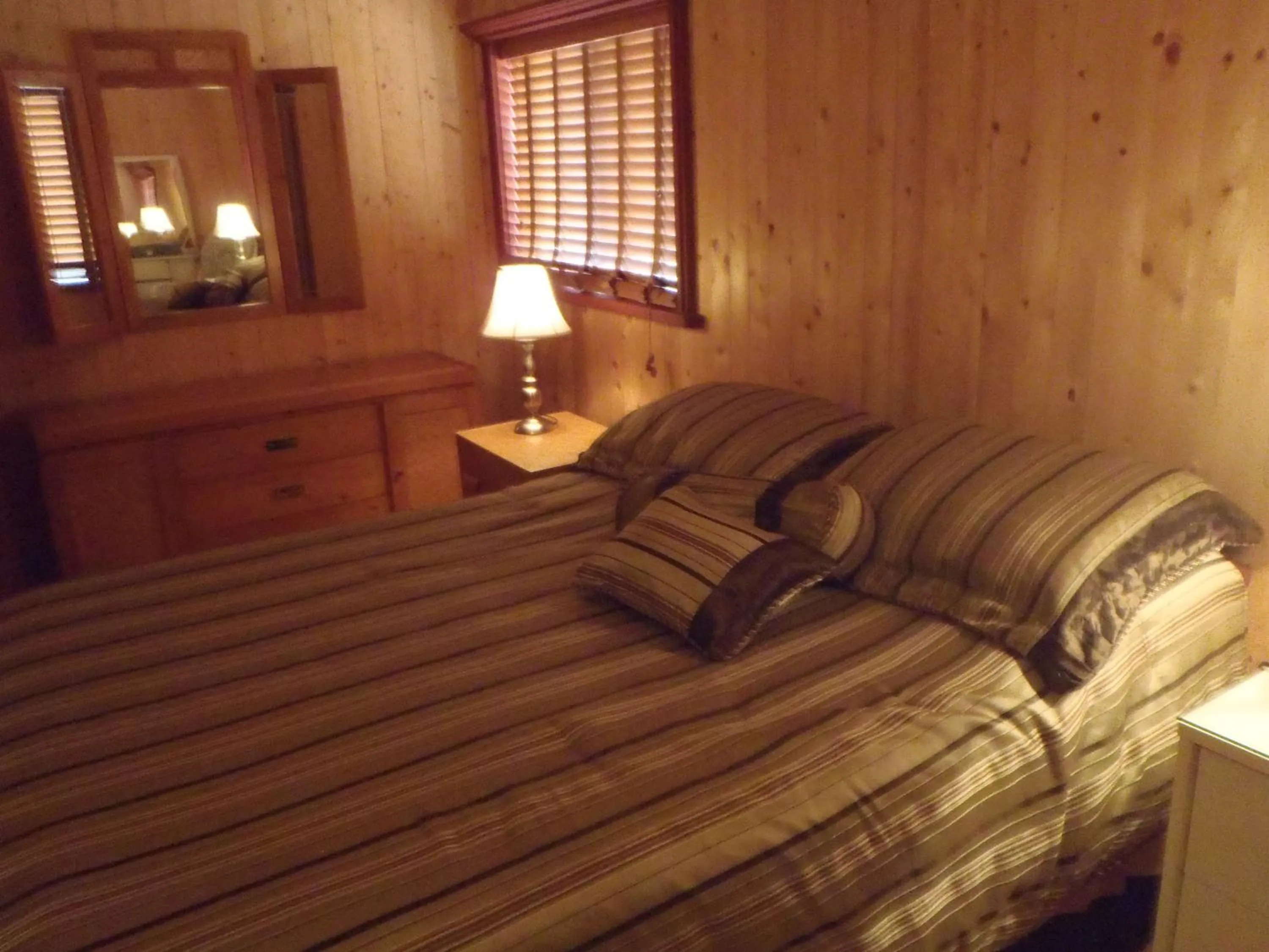 Bed in Gîte La Maison Chez J.P. Bed and Breakfast