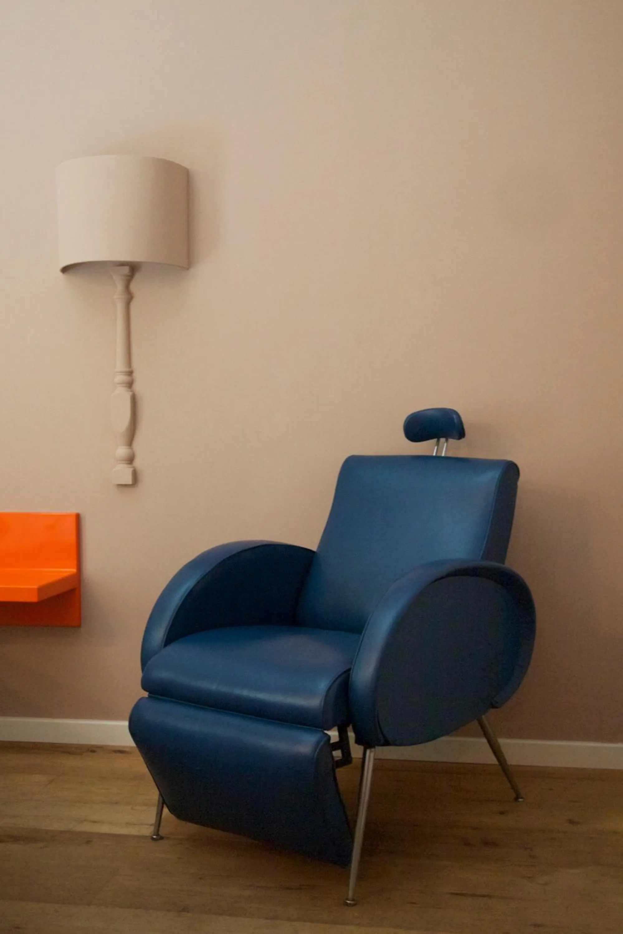 Decorative detail in Rooms Via Diaz